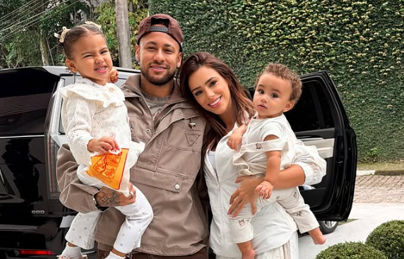 Filhas de Neymar sofrem ataques racistas