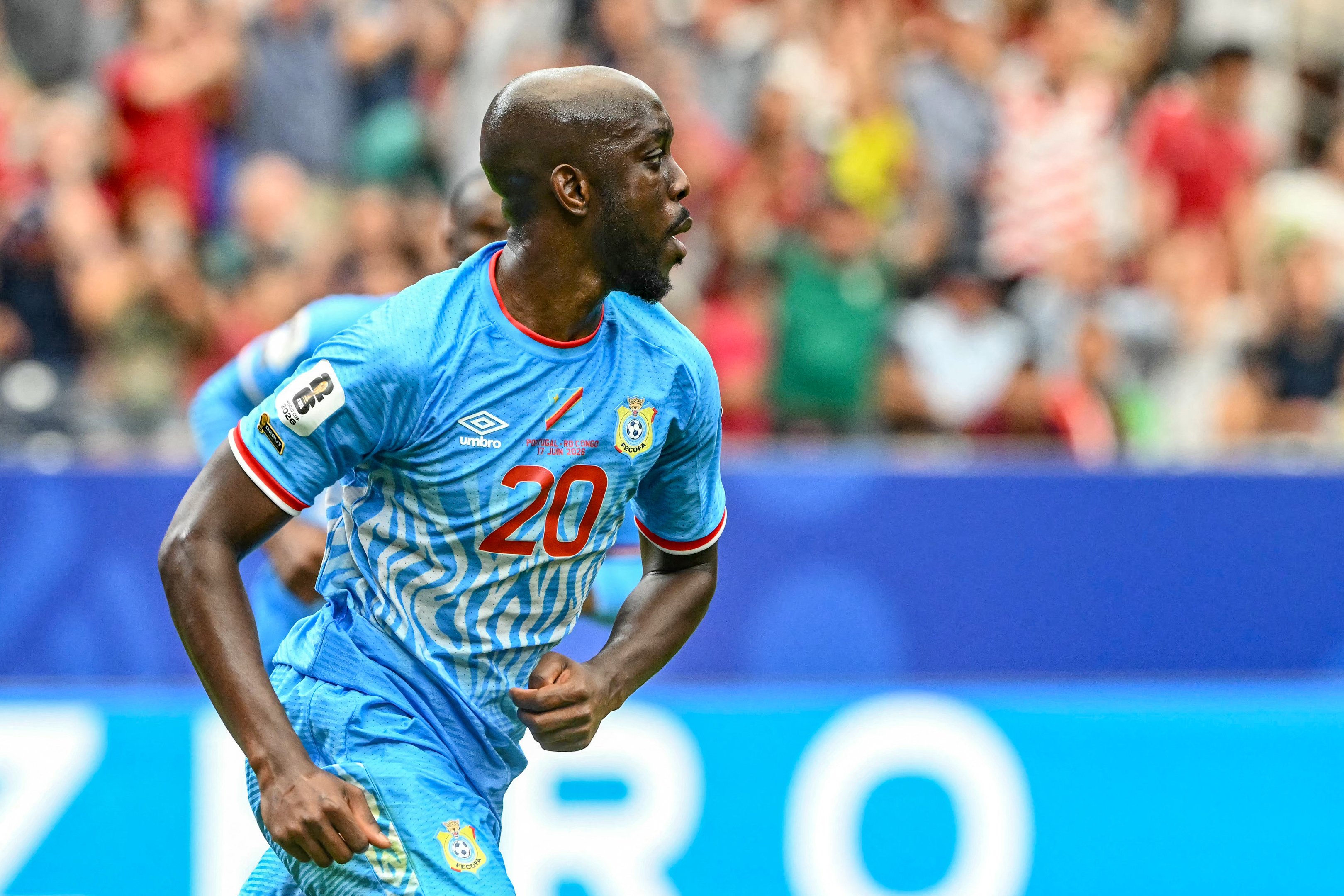 Quem é Wissa, autor do 1º gol do Congo em uma Copa, que pediu vaga na seleção pelo