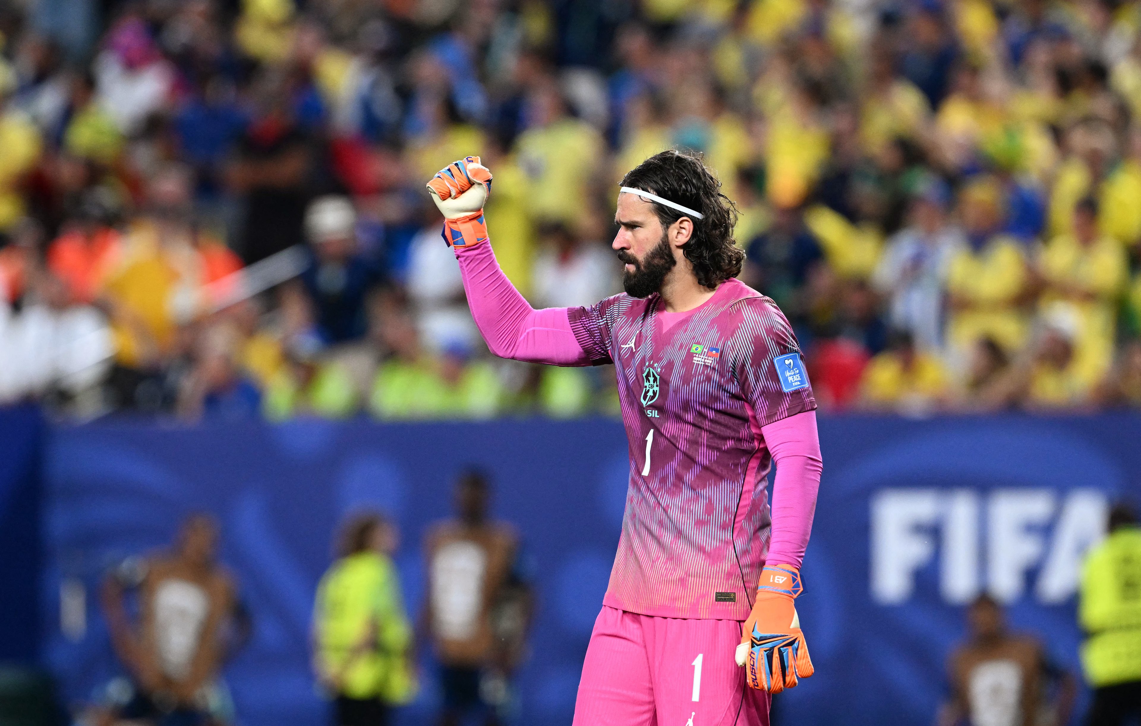 Copa do Mundo 2026: por que os goleiros do Brasil não usarão vermelho contra a Escócia