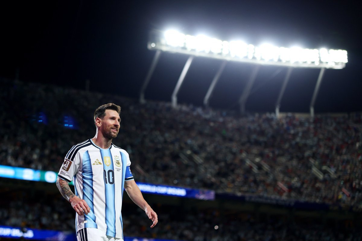 Jornalista é demitida após falar que pai de Messi tinha morrido