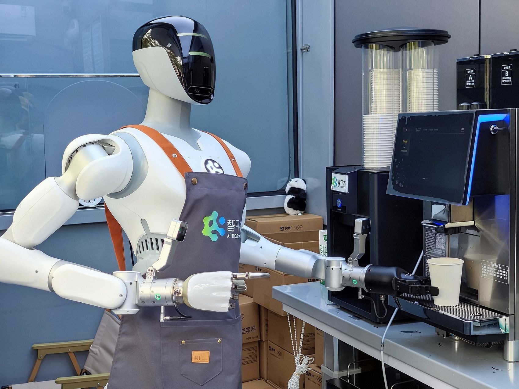 Startups chinesas de robôs passam de US$ 2,9 bi e aceleram disputa com Tesla e Figure AI