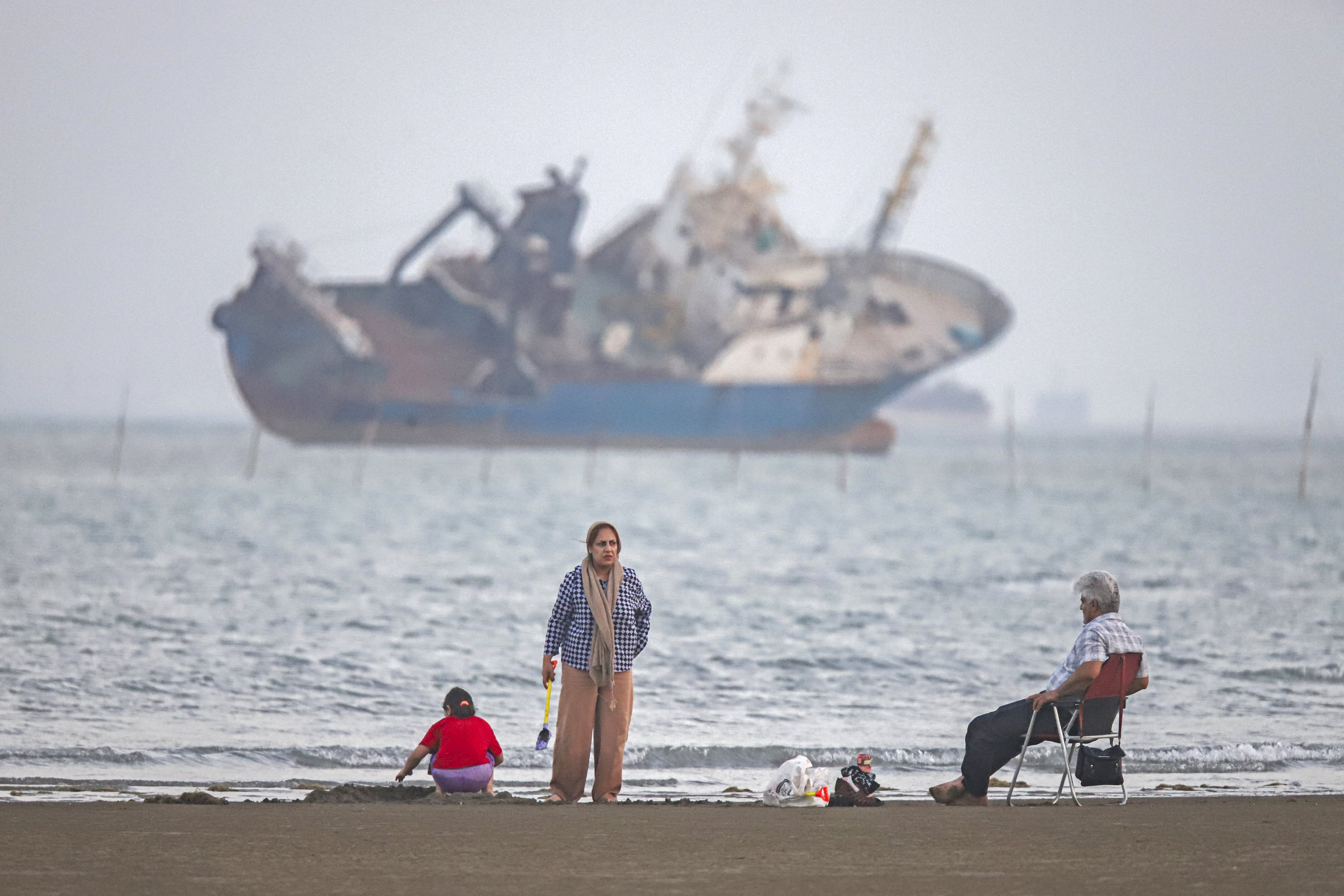 Estrecho de Ormuz: EE.UU. coordina salida de 70 barcos en riesgo