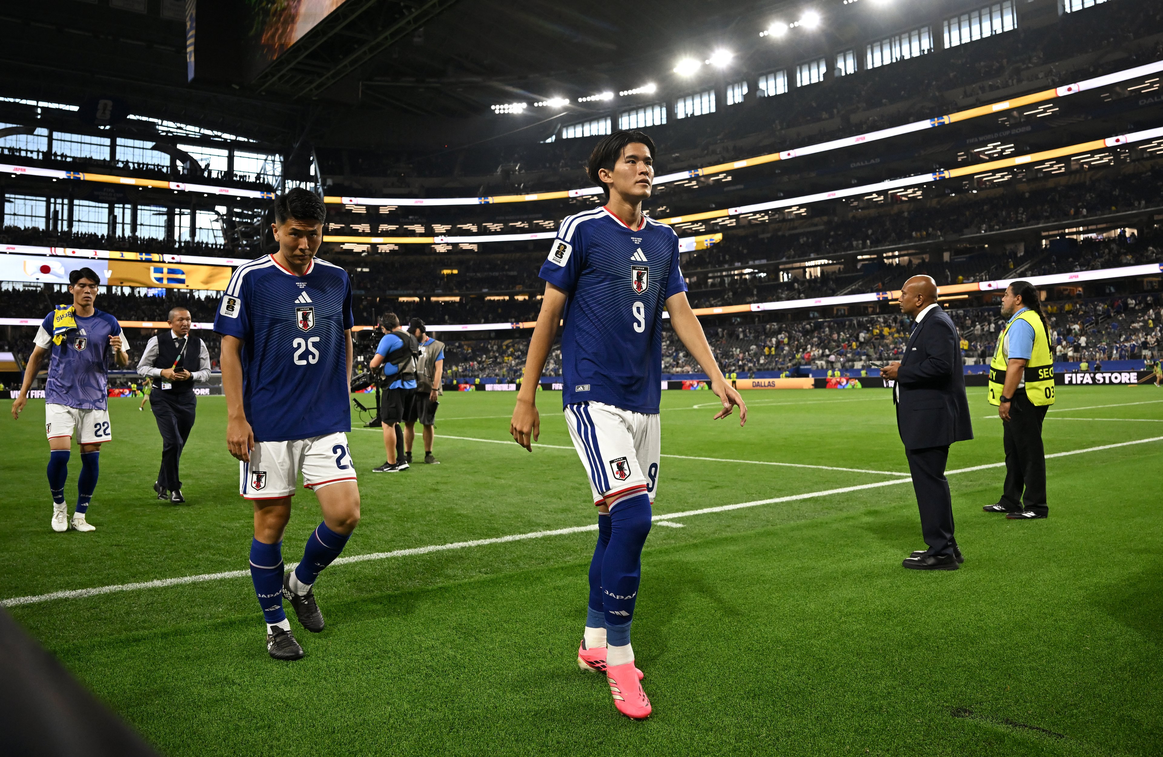 Qual foi o resultado do jogo do Japão na Copa do Mundo ontem?
