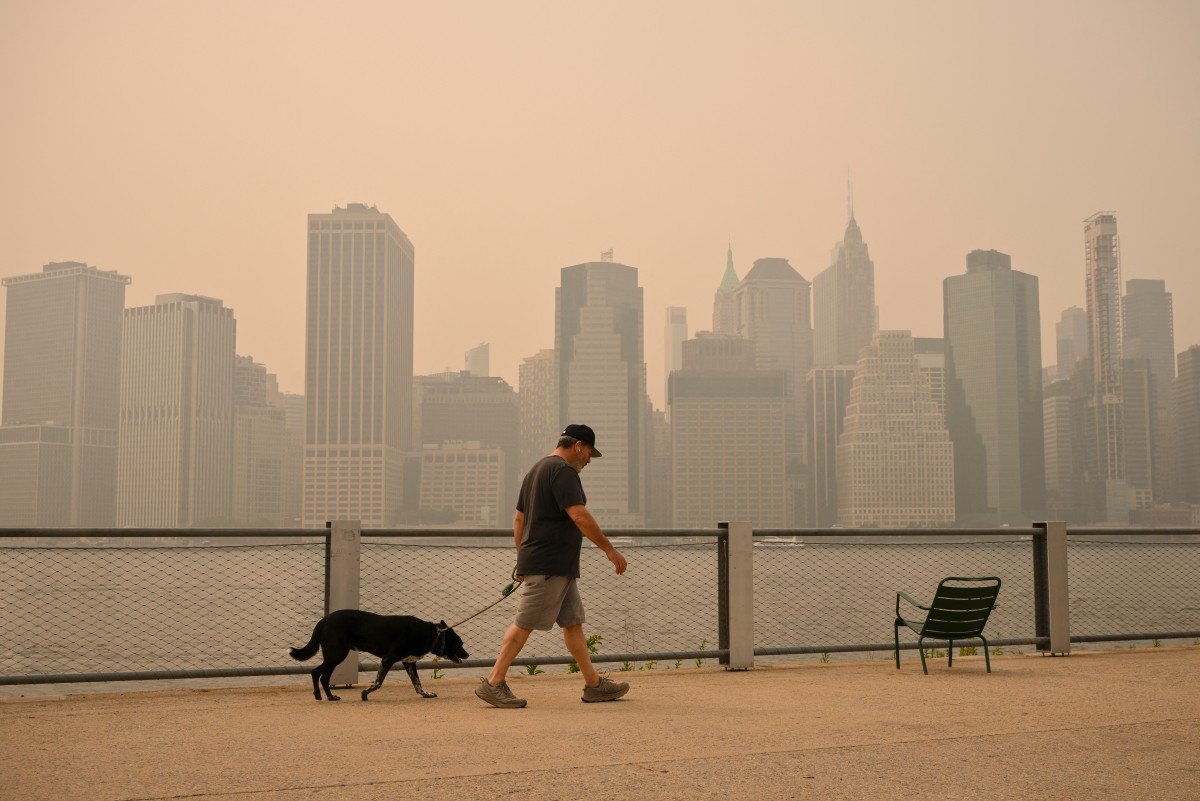 Fumaça de incêndios no Canadá pode impactar a final da Copa e chegar à Europa