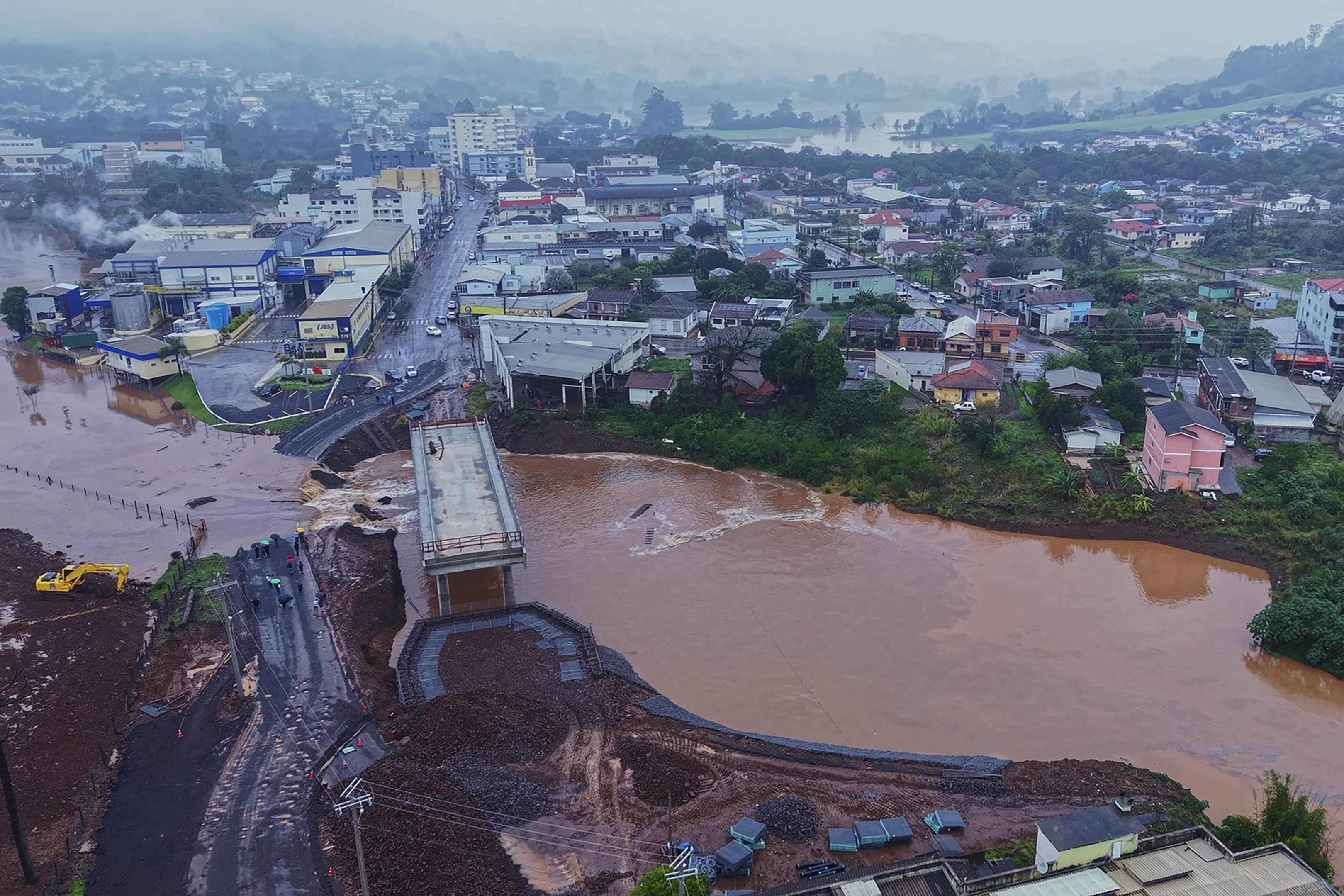 Dois anos após enchentes históricas, RS volta ao alerta máximo e expõe lacuna da adaptação climática