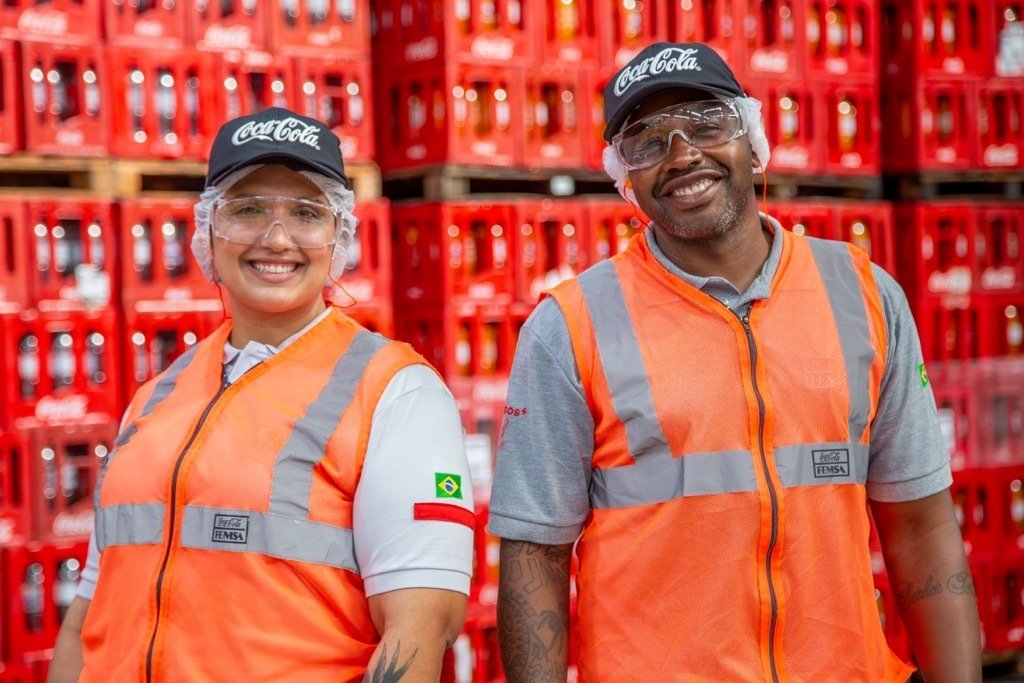 O funcionário que a Coca-Cola FEMSA Brasil procura, já trabalha lá: são 159 promoções desde 2025