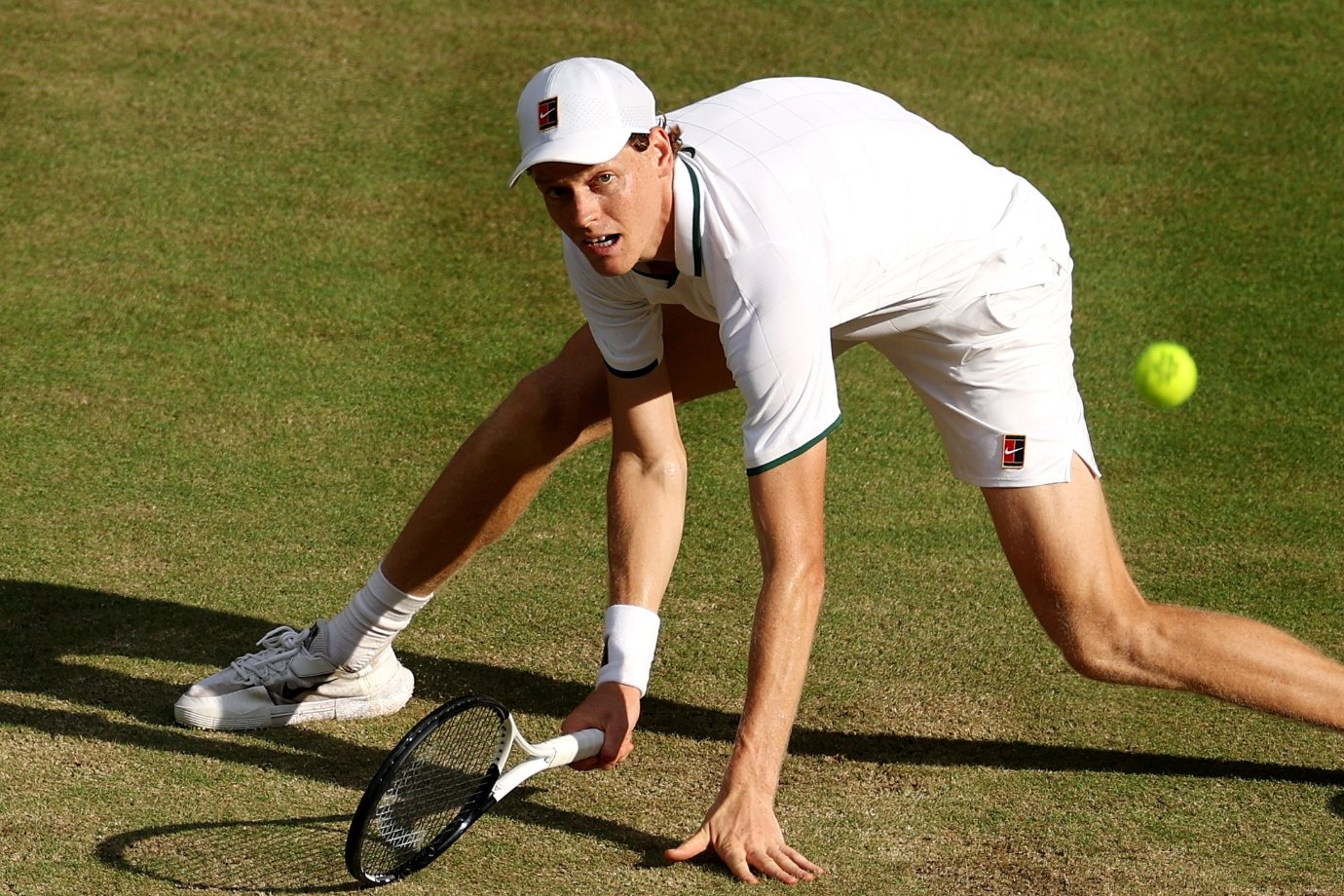 Por que você não pode comprar o tênis que Sinner usou para vencer Wimbledon