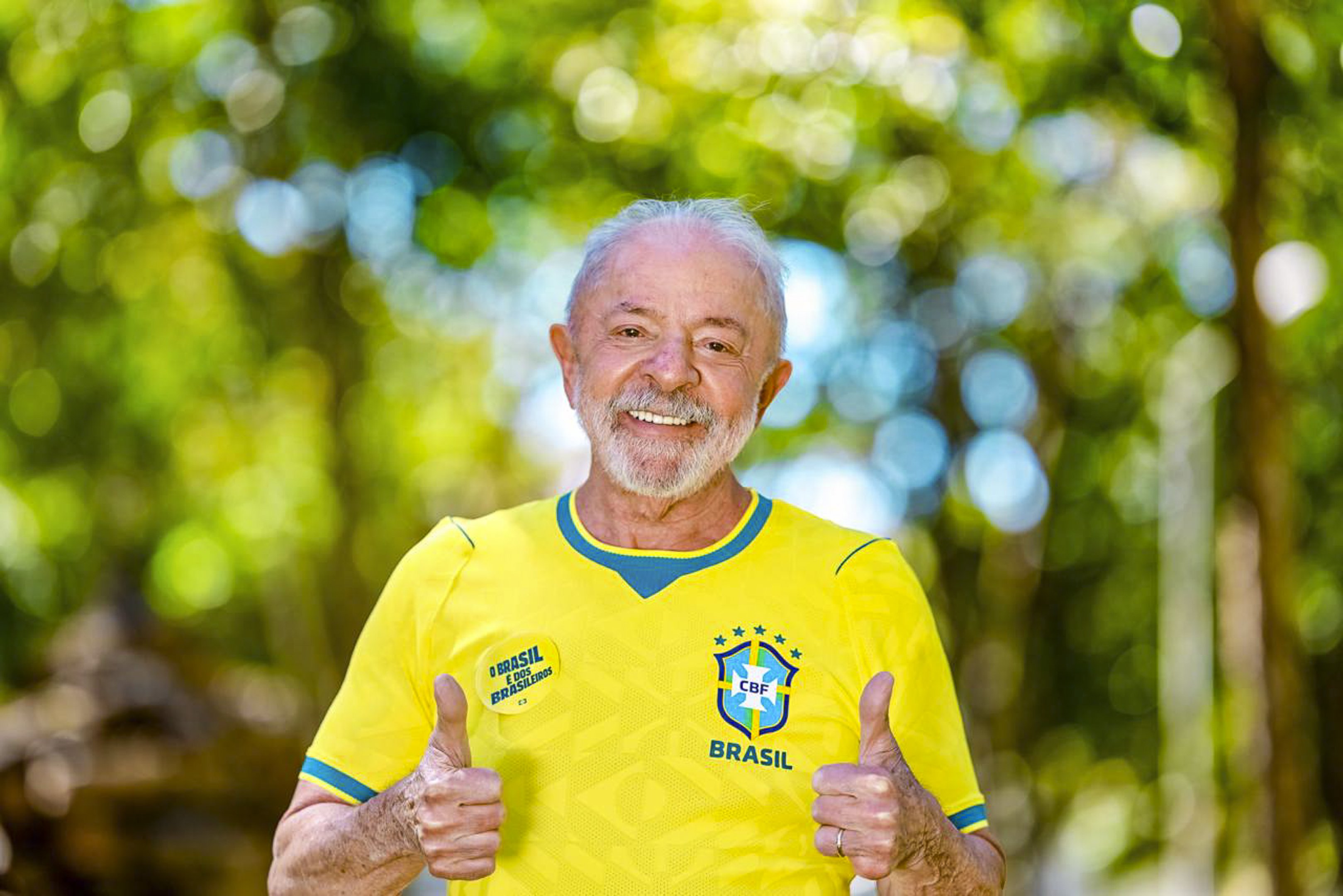 Lula sugere a Ancelotti uso de robô para Seleção Brasileira: 'Que vergonha'