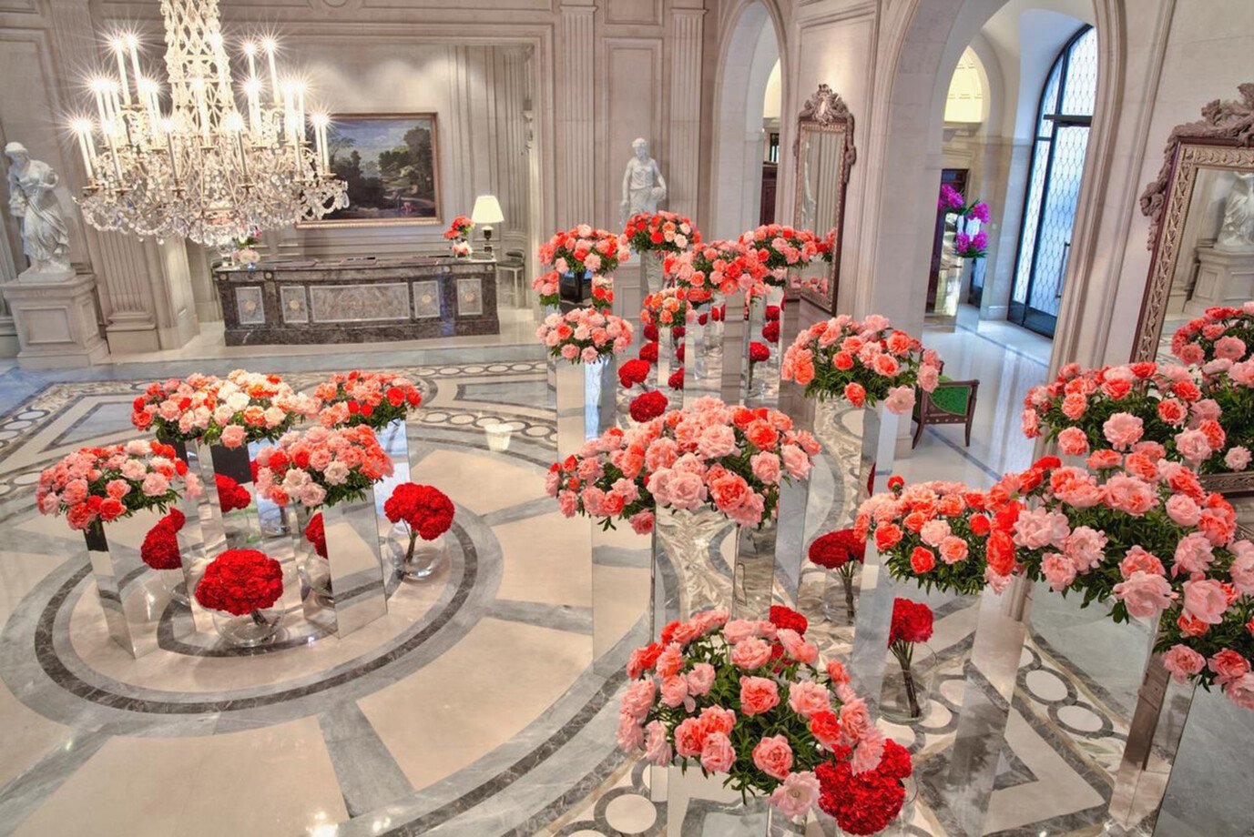 Como é se hospedar no hotel mais florido de Paris