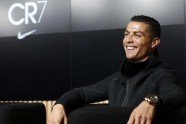 De Bugatti A Ferrari Como Cristiano Ronaldo Montou Uma Frota De R 180 