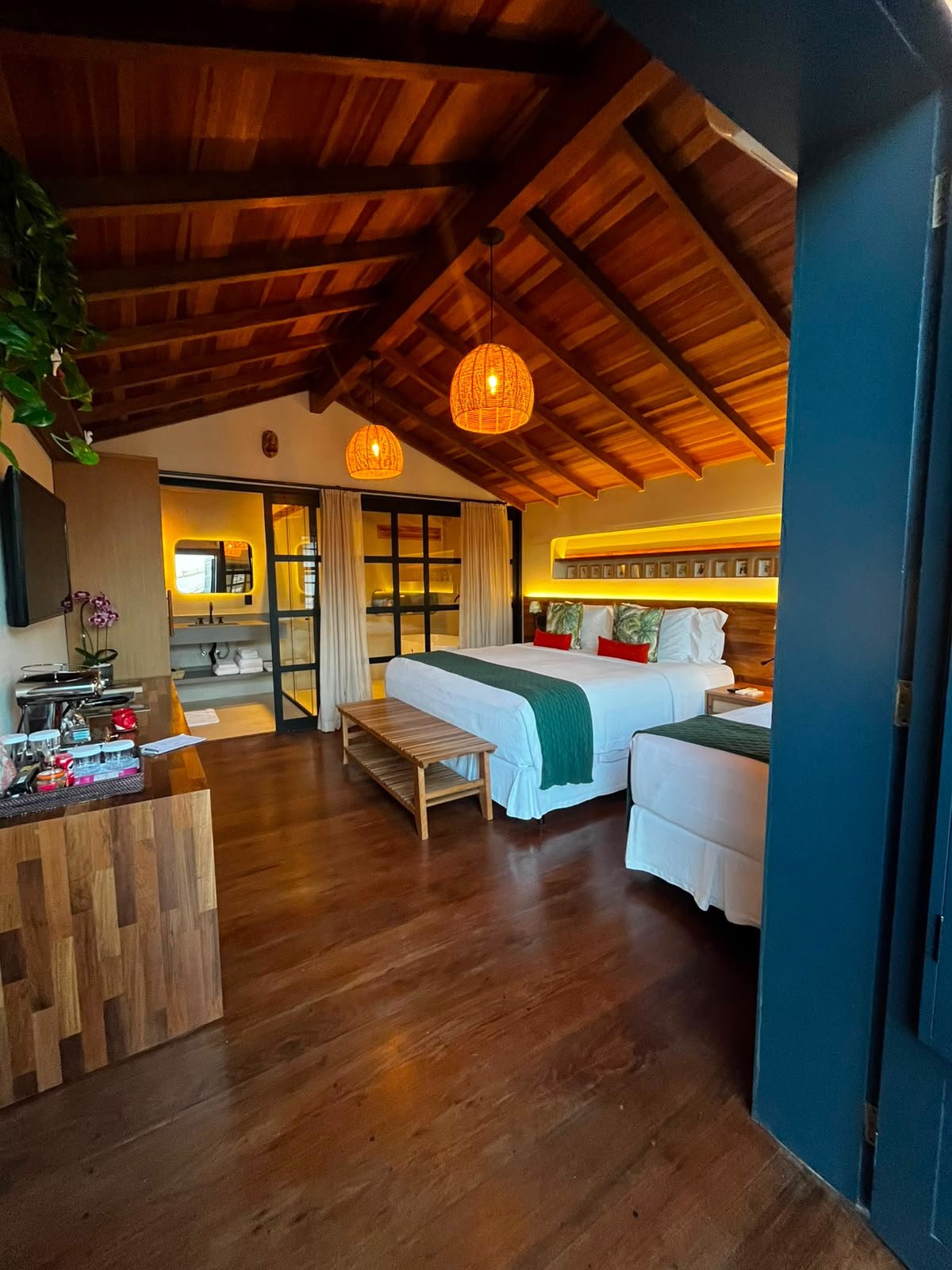Suíte Fugu, do Sandi Hotel, em Paraty 