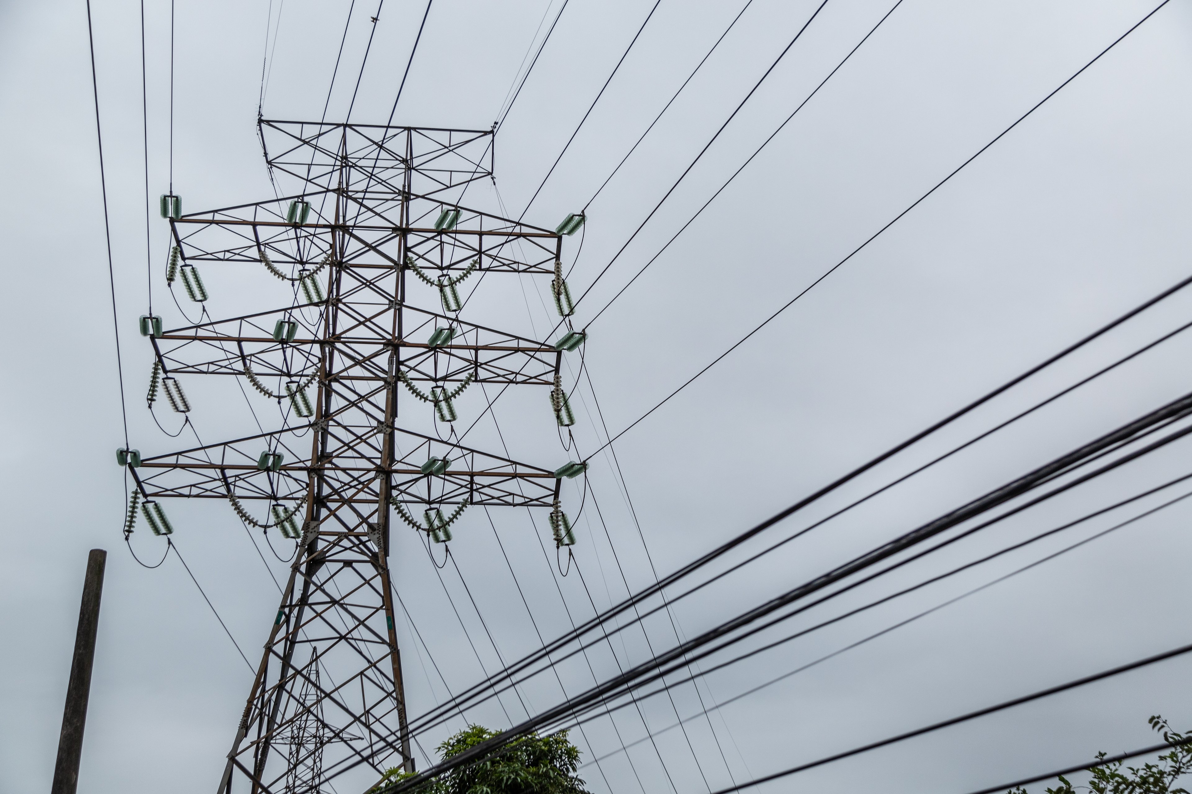 Universalizar o acesso à energia no mundo até 2030 ficou mais difícil; entenda os motivos