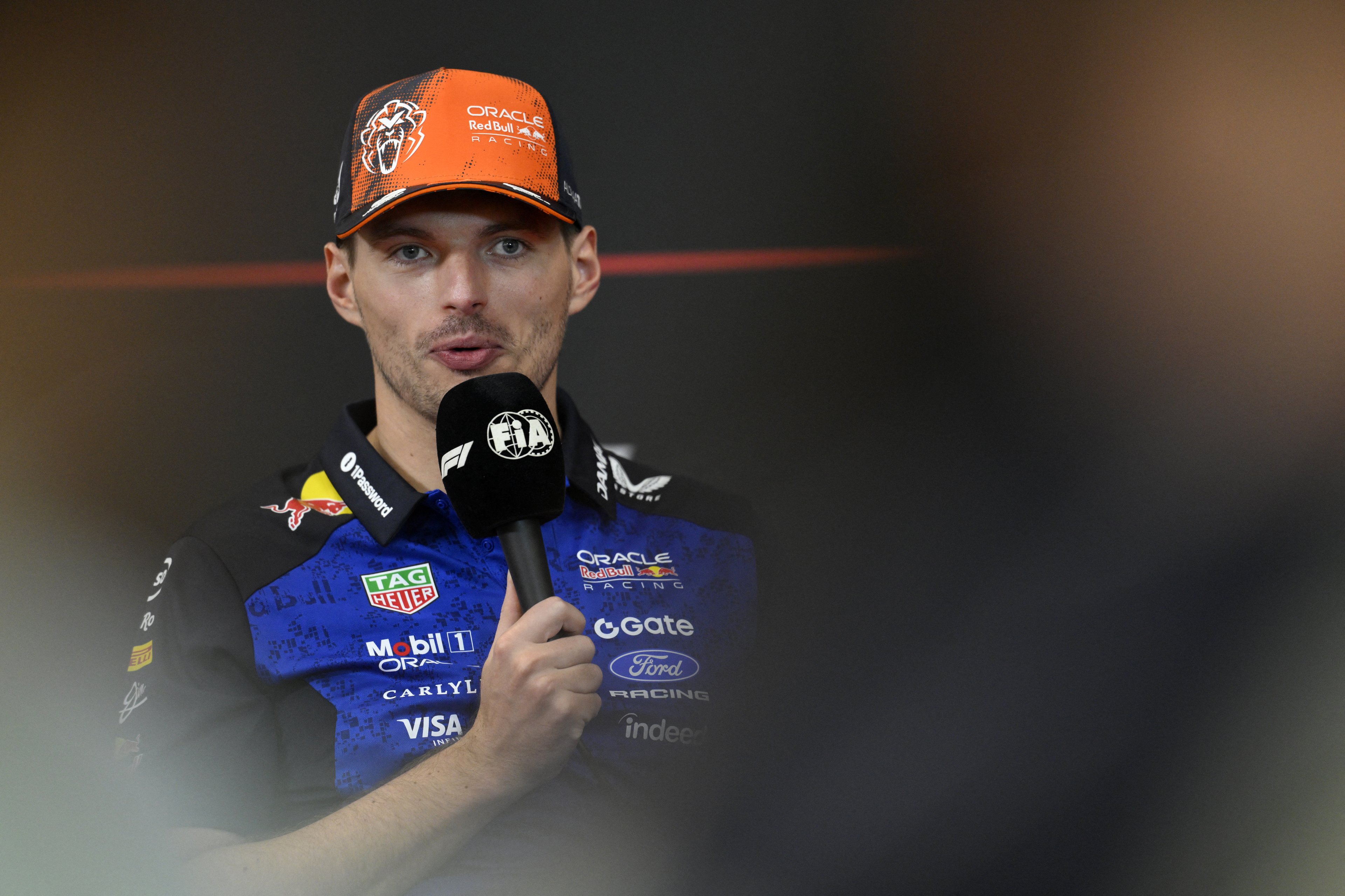 Verstappen renova com Red Bull após rumores de abandonar a F1