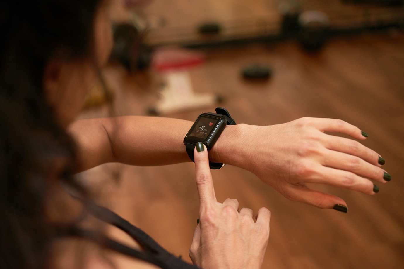 Smartwatches e anéis inteligentes podem diagnosticar doenças? Anvisa faz alerta