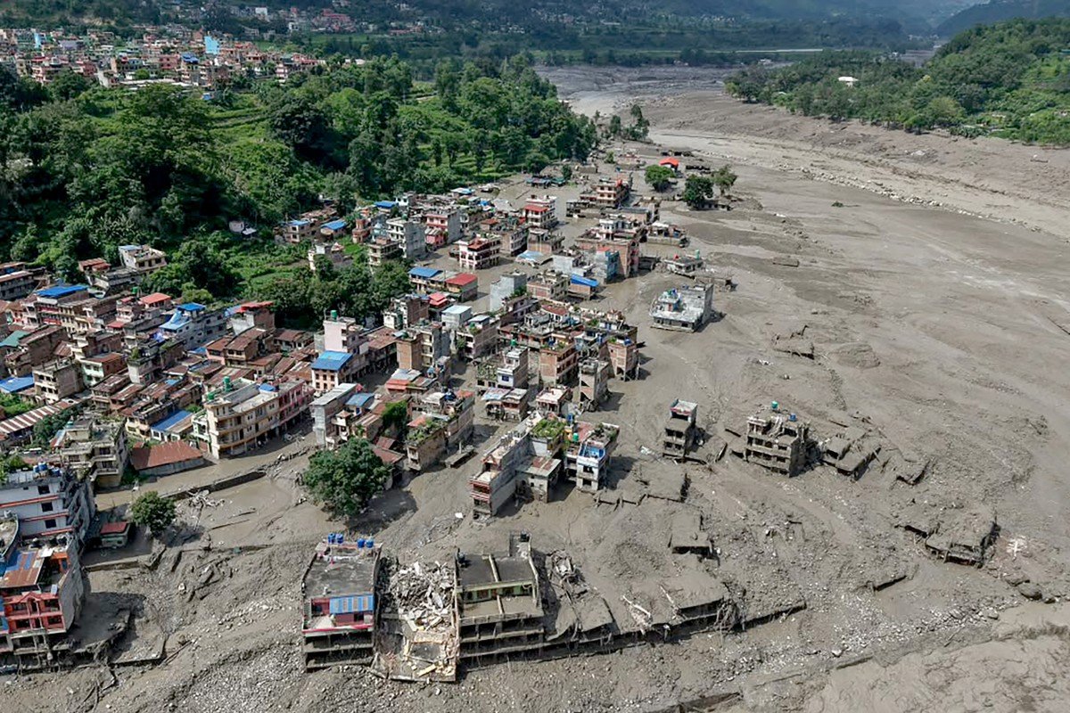 Como avalanche e terremoto podem ter causado a pior tragédia em 10 anos no Nepal