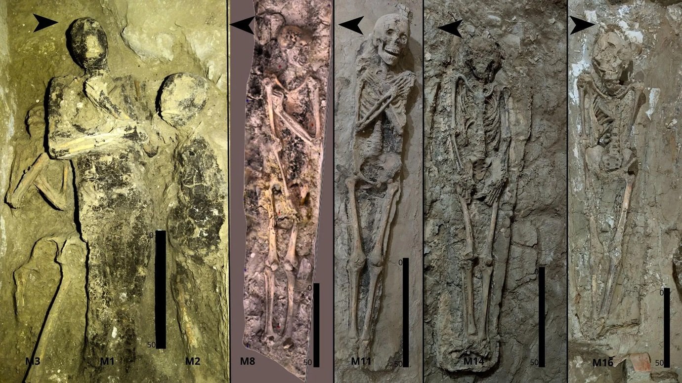 16 múmias e um cachorro: tumba egípcia revela 700 anos de rituais funerários