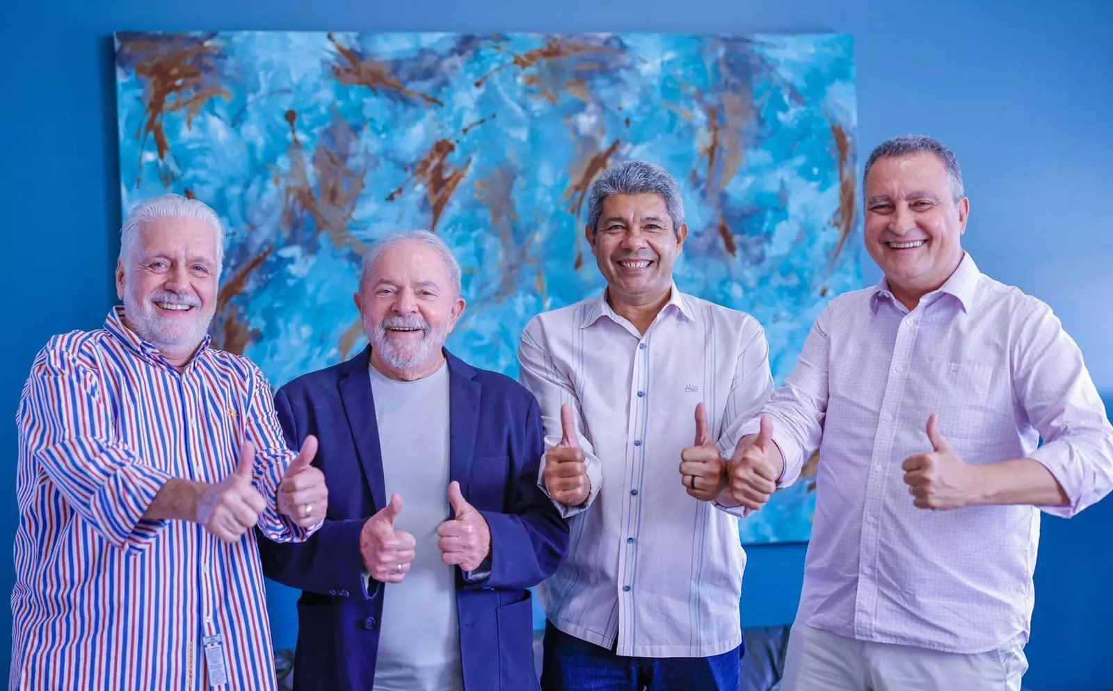 Lula pede votos para Rui Costa e Jaques Wagner na Bahia