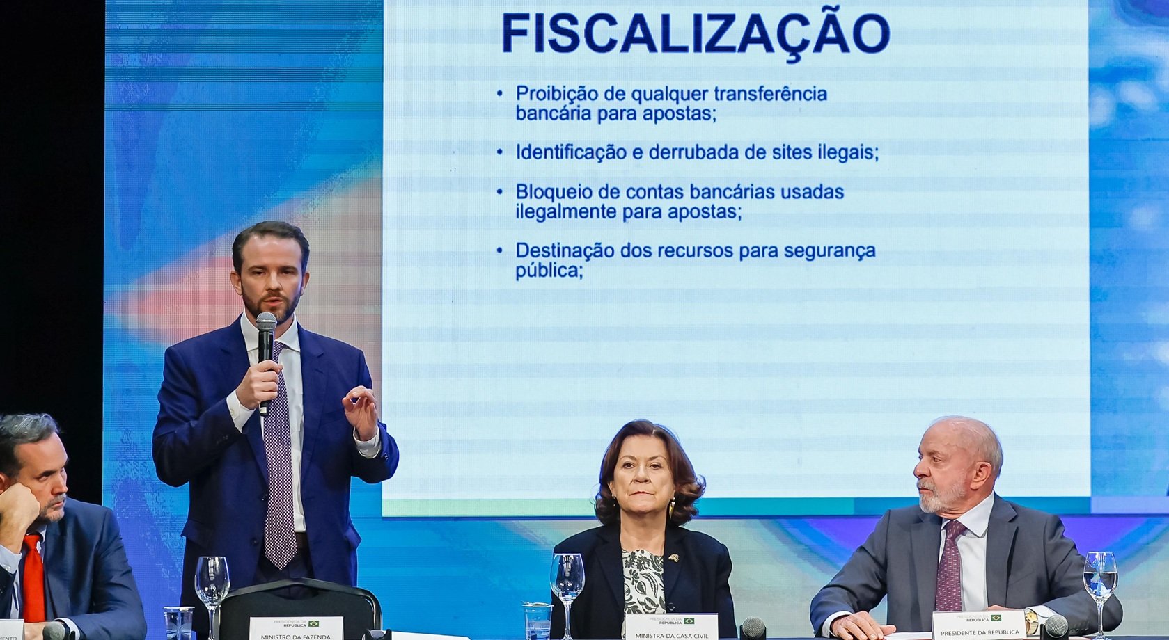 Bets lembram começo do crack no Brasil, diz Lula ao anunciar proibição