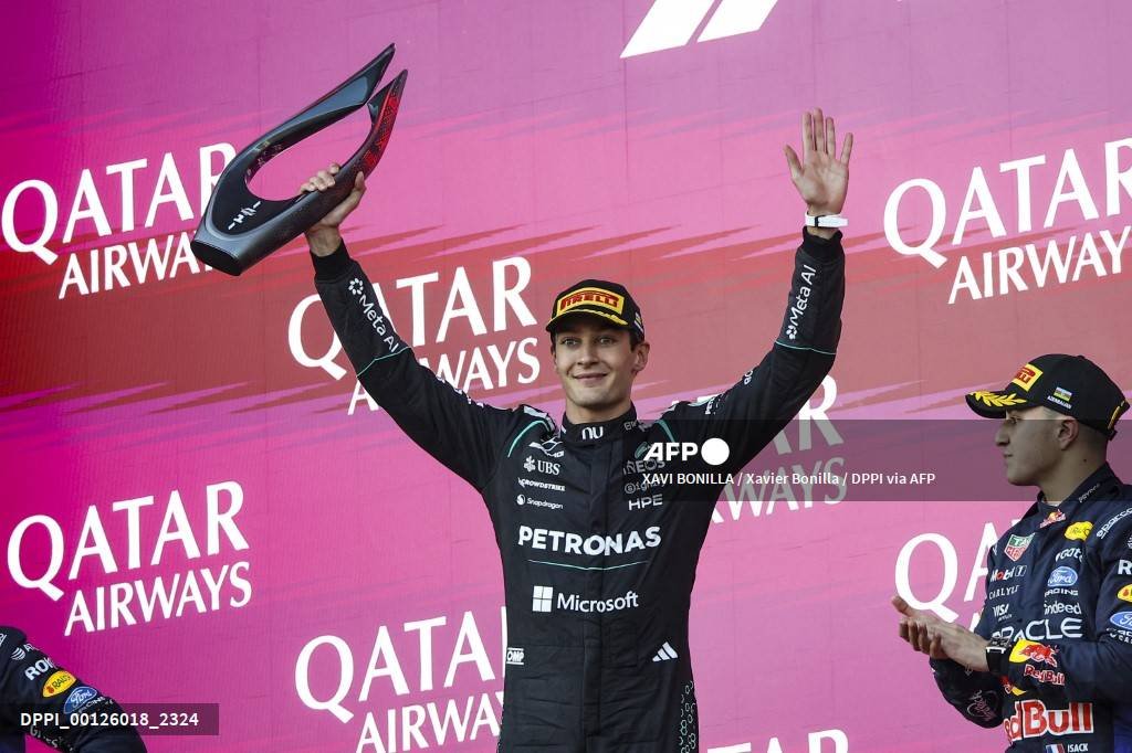 Russell vence GP do Azerbaijão em final apertado e encosta na liderança da Fórmula 1