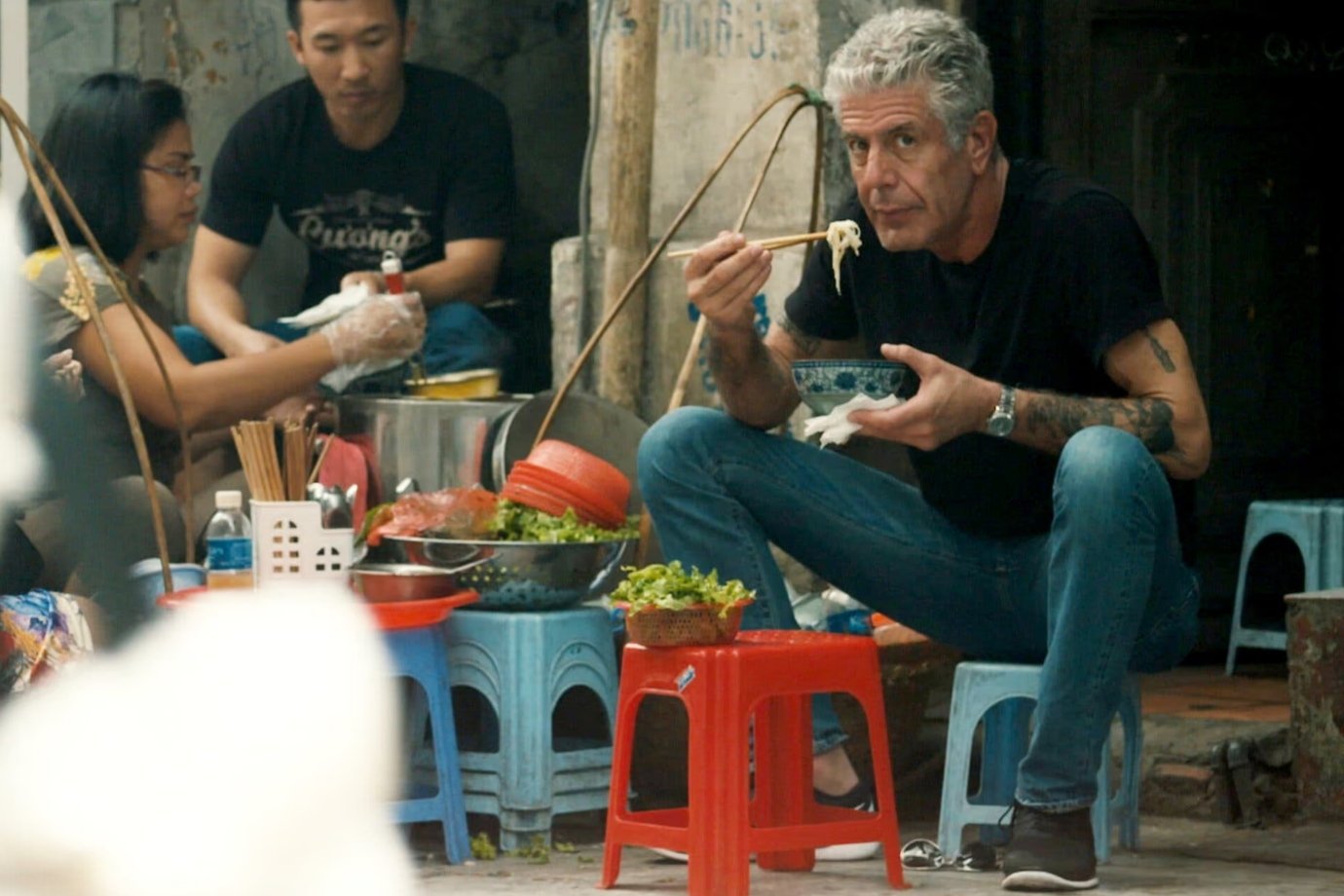 Jante como o Anthony Bourdain nos restaurantes preferidos do chef