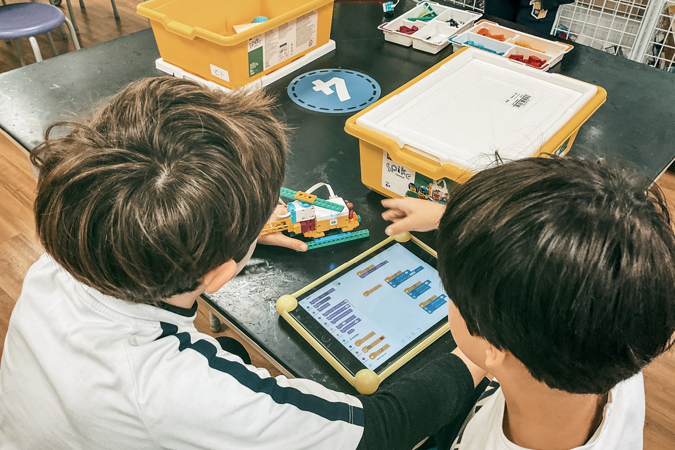 IA entrou nas escolas. E agora?