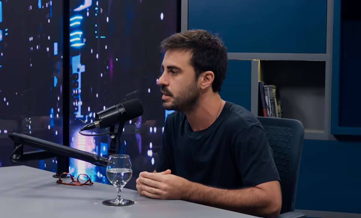 Ele tem 90% do portfolio em bitcoin e diz como fazer renda passiva em cripto