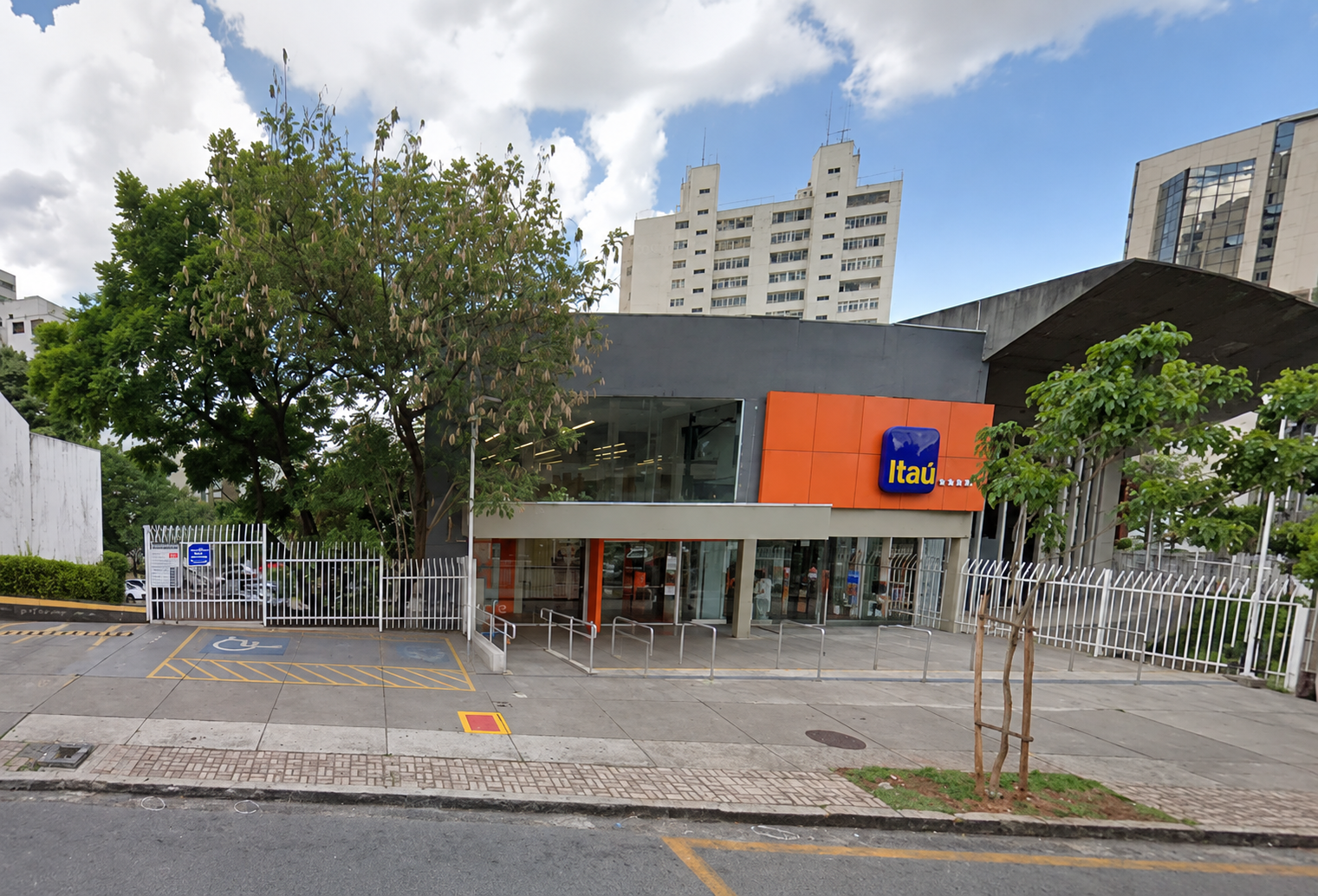 Prédio com mais unidades que o Copan ocupará terreno que foi de agência bancária