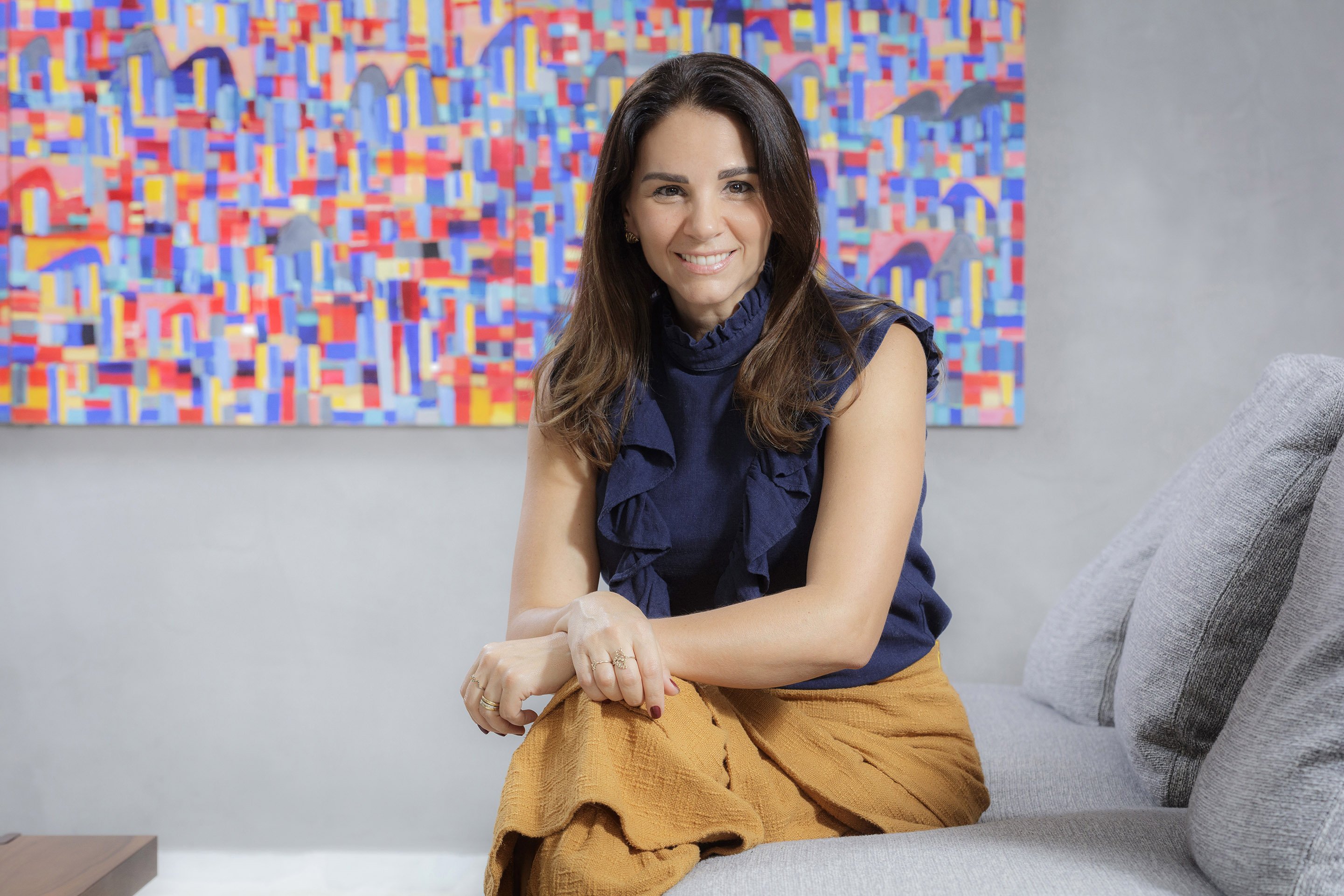 Liderança sem gênero: por que abrir portas para mulheres é só primeiro passo, diz CEO do IAB Brasil