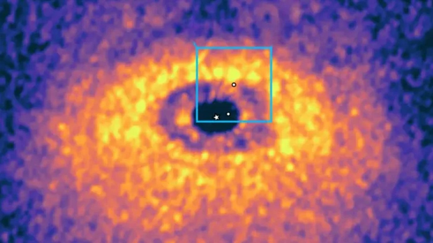 'Ultrassom' revela dois planetas nascendo a 437 anos-luz da Terra