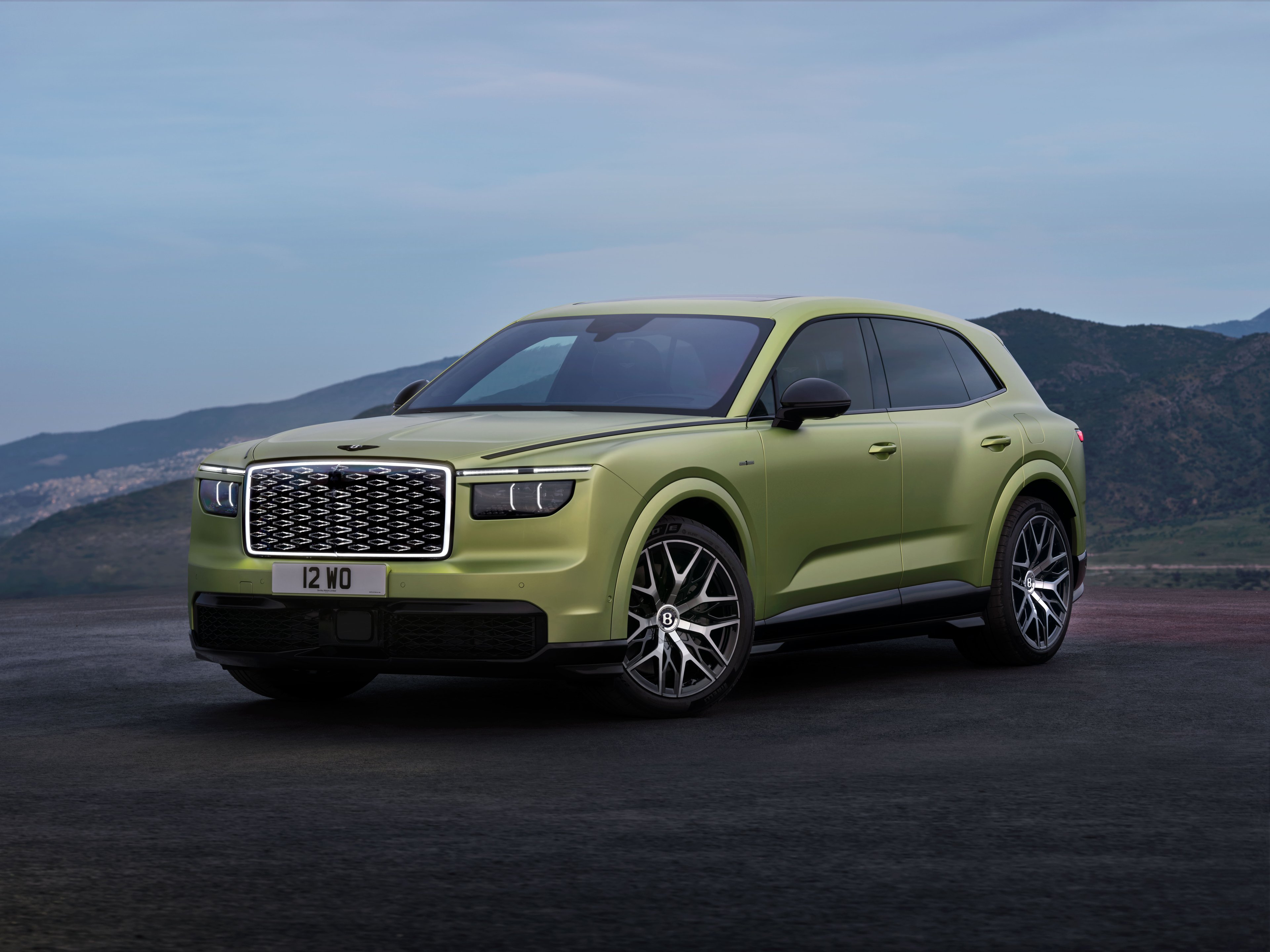 Por que o carro elétrico da Bentley representa o luxo moderno