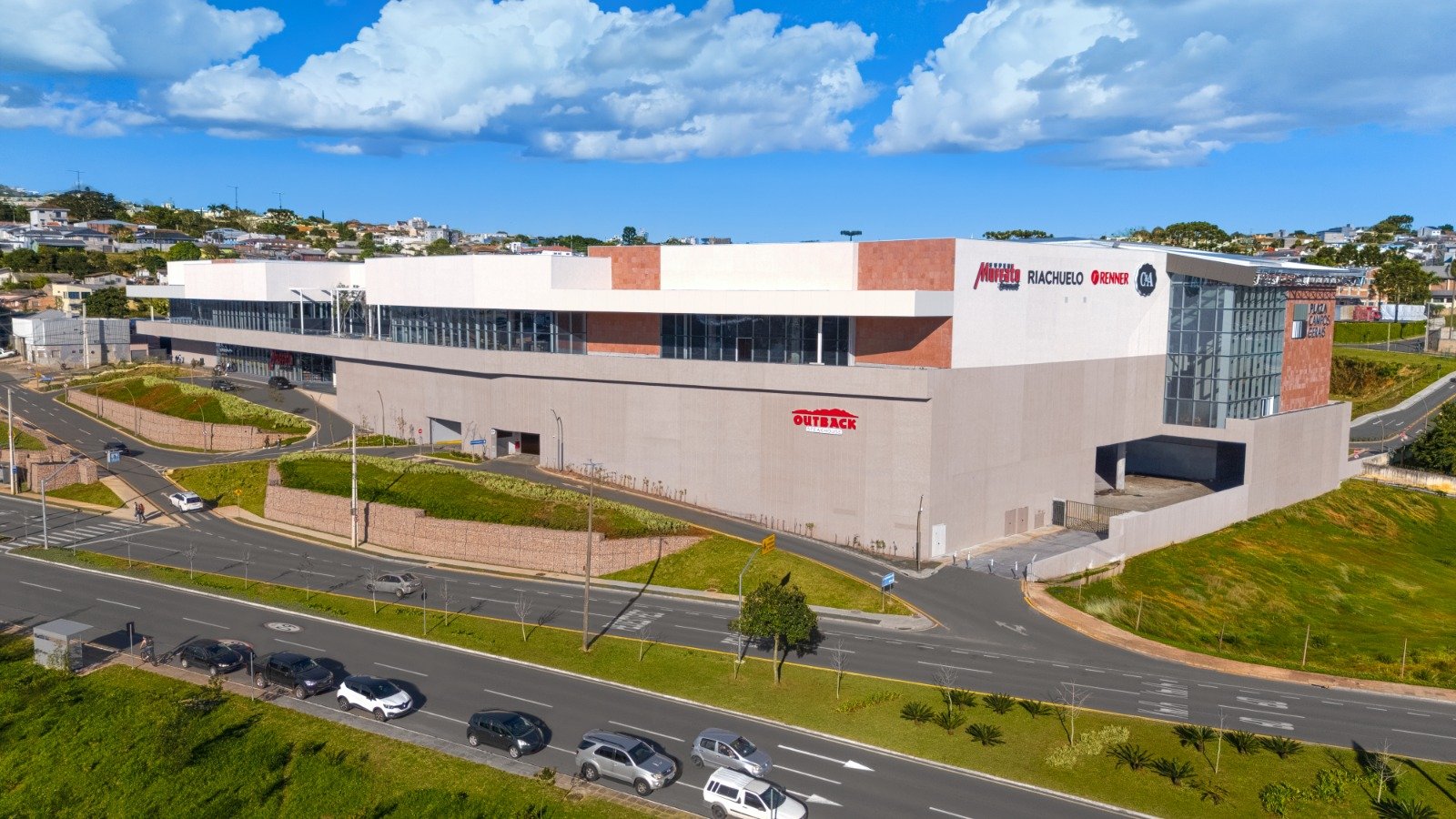 Shopping fatura R$ 100 mi no seu primeiro semestre de operações no Paraná