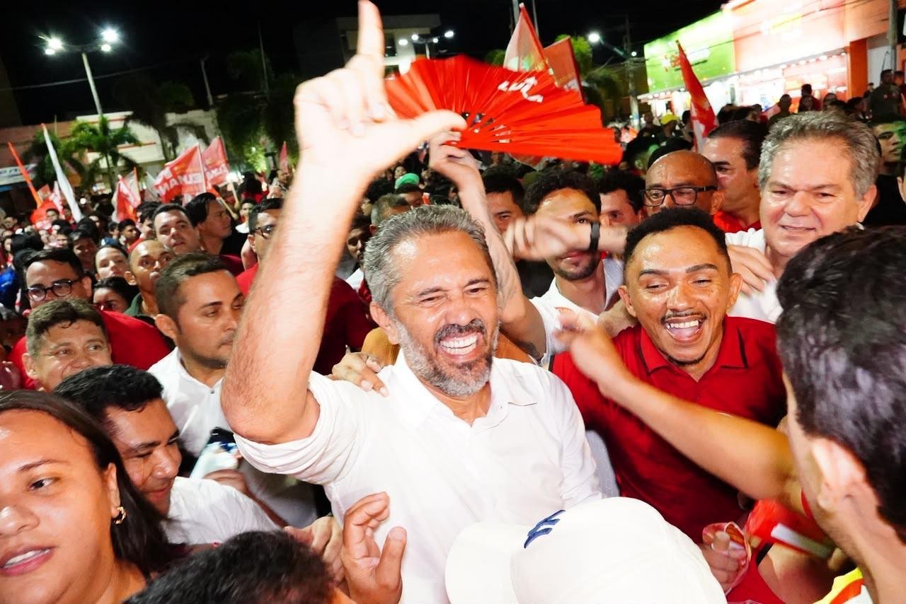 Na busca pela reeleição no Ceará, Elmano aposta em emprego, segurança e apoio de Lula