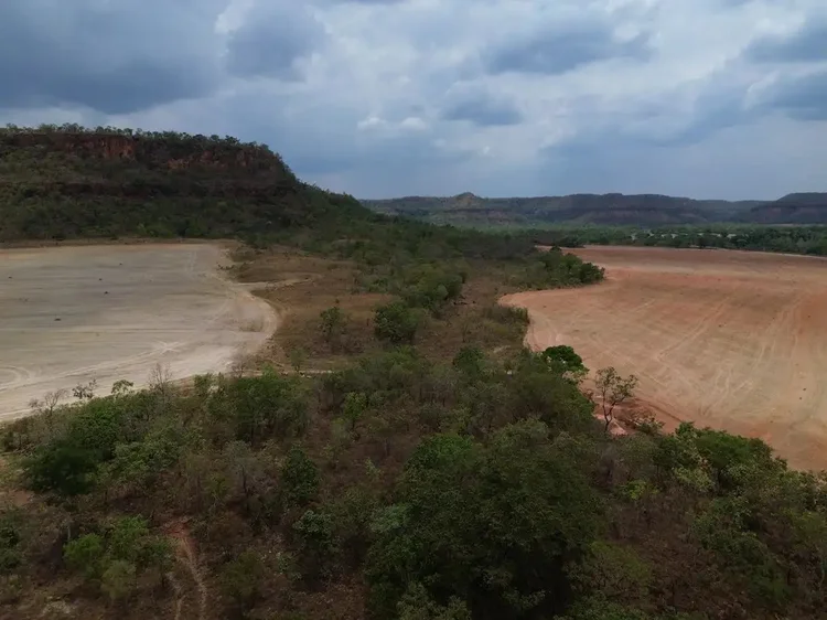 Crise hídrica no Cerrado: projetos que combinam conservação, gestão da água e recursos privados tentam responder aos impactos de um clima mais instável sobre a produção rural (Fernando Frazão/Agência Brasil)