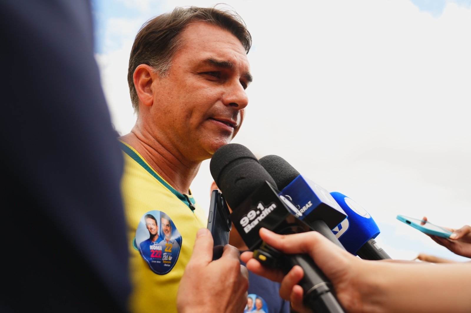 Flávio Bolsonaro pode ser 1º candidato a virar no 2º turno desde 1988, diz analista