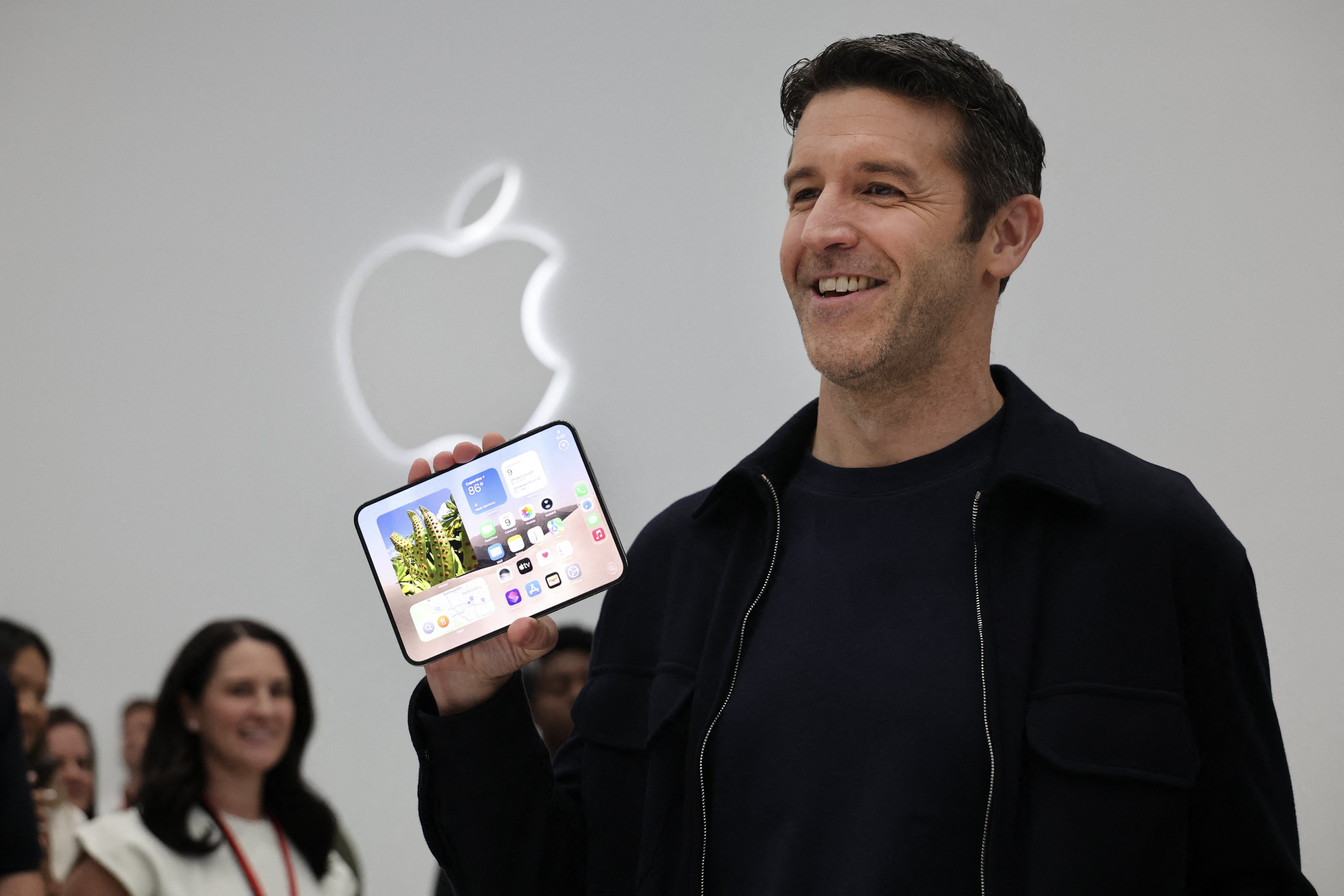 Às vésperas do iPhone Duo, Apple atinge US$ 5 trilhões em valor de mercado