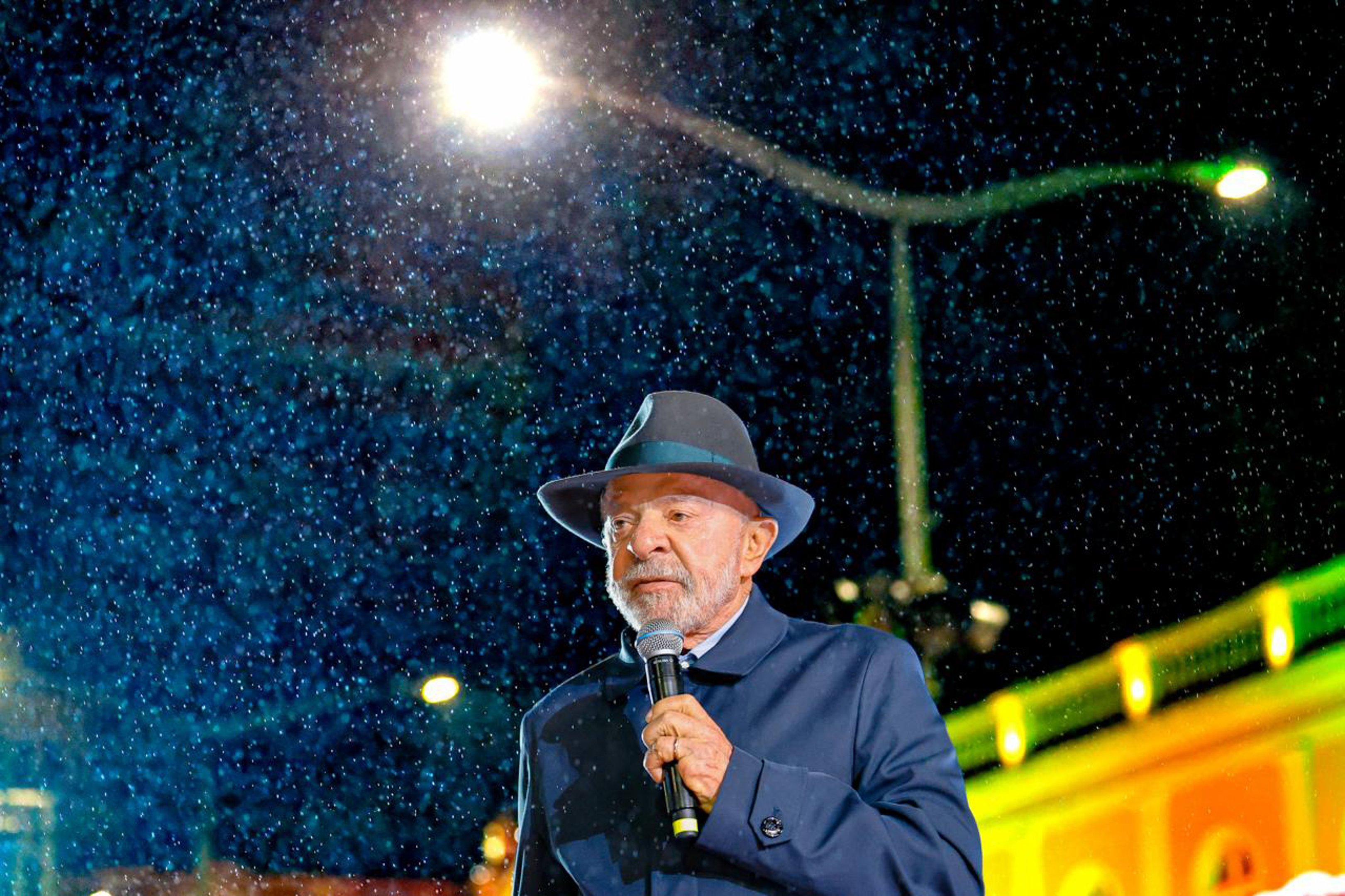 Lula diz que agronegócio deveria se ajoelhar para ele por recursos recebidos do governo
