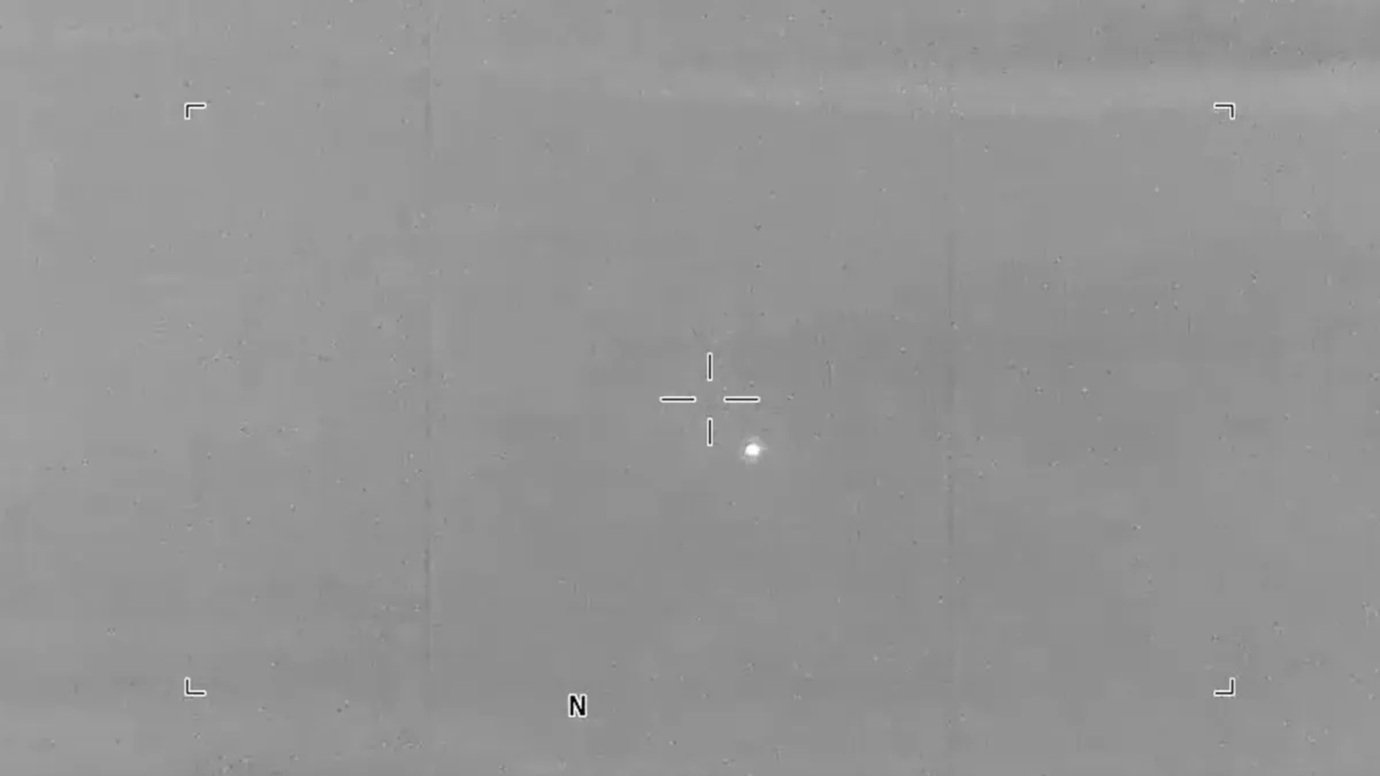 OVNI a 800 km/h? EUA divulgam vídeo de objeto 'misterioso' no Oriente Médio