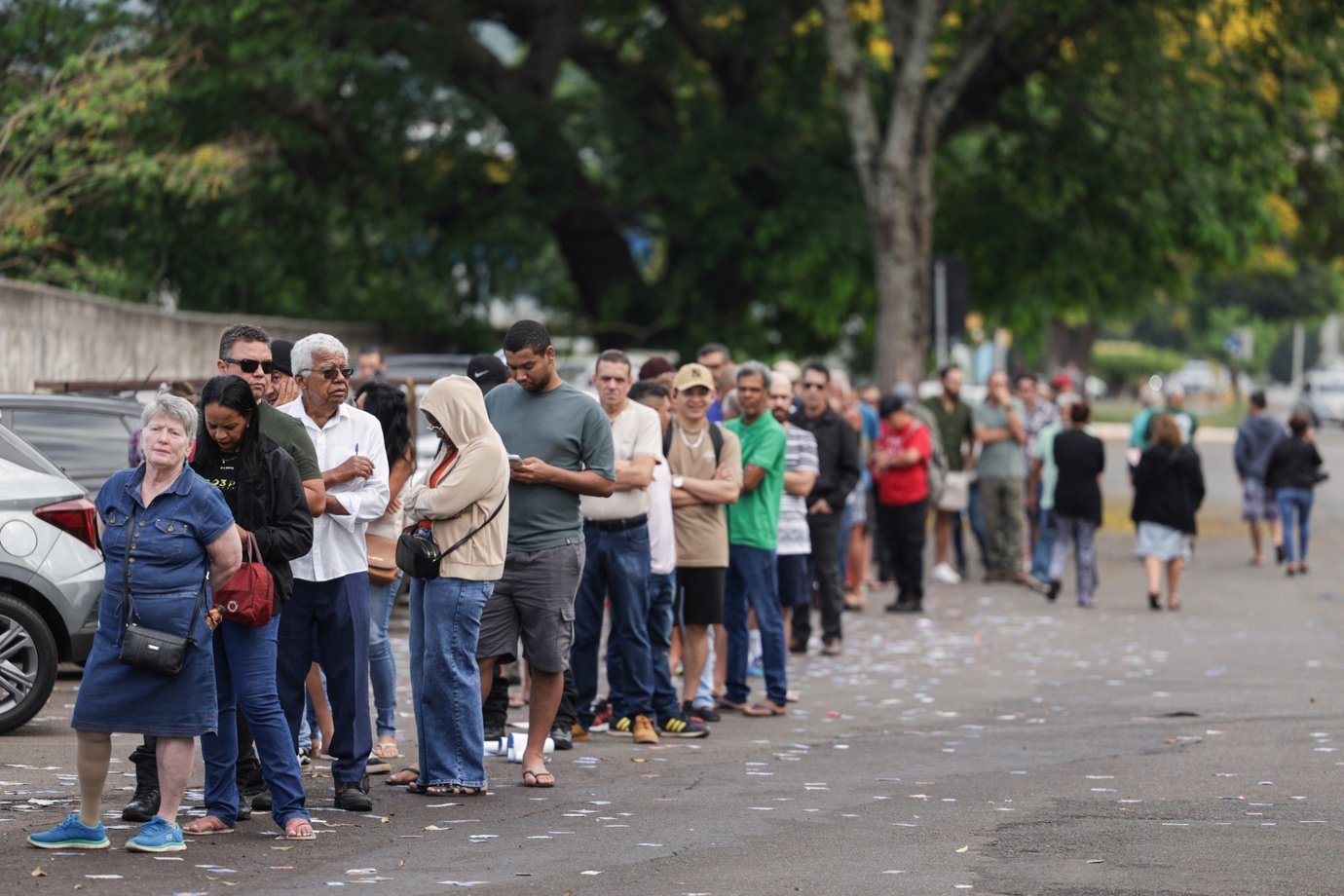 Posso votar se estiver na fila às 17h? Entenda a regra do TSE