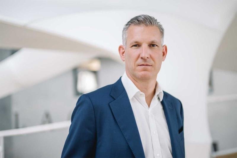 CEO global da Nestlé diz que dominar IA é a principal habilidade hoje