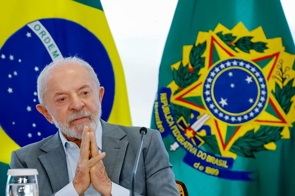 Lula admite surpresa e diz que 2º turno mostrará 'a verdadeira fotografia do Brasil'