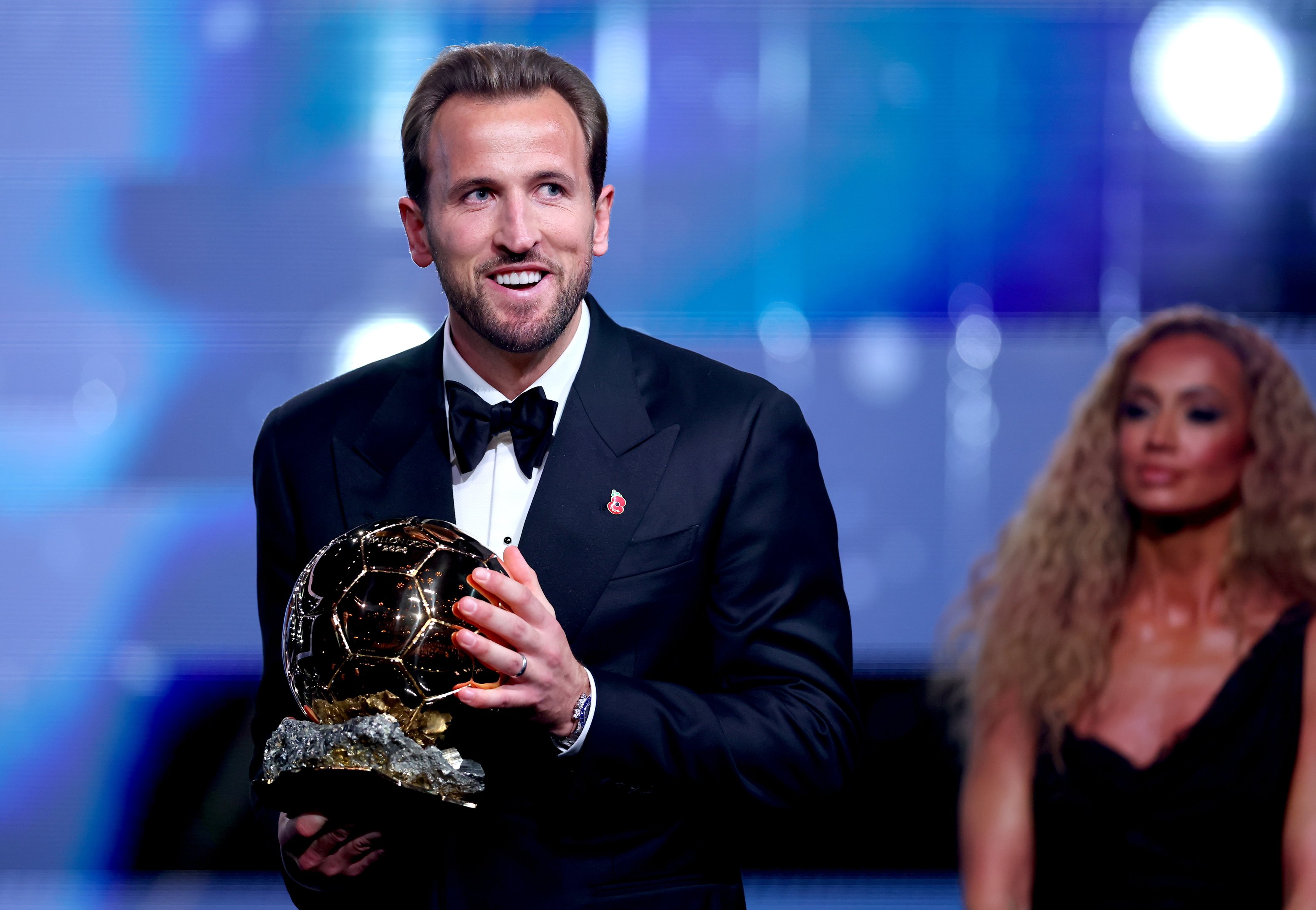 Entenda: Harry Kane e Alexia Putellas ganham Bola de Ouro 2026; veja todos os premiados