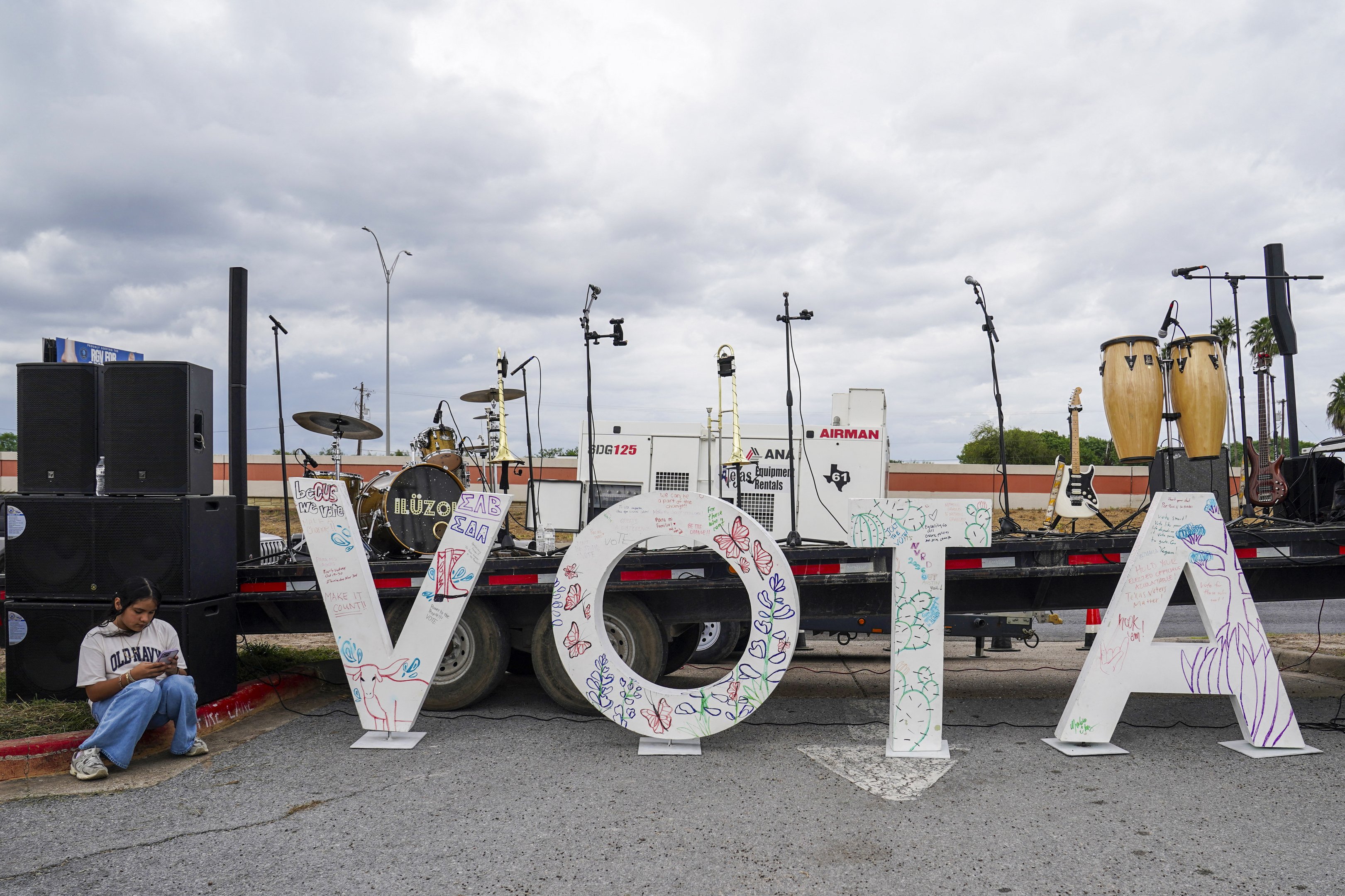 democratas buscam reconquistar voto latino no sul do Texas — Eleições nos EUA