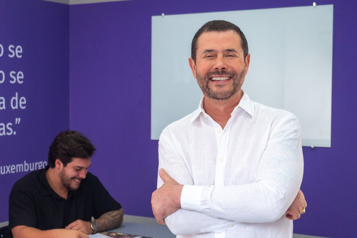 Região: Ele faliu 3 vezes. Hoje, comanda uma rede de idiomas de R$ 1,2 bi e aposta no futebol