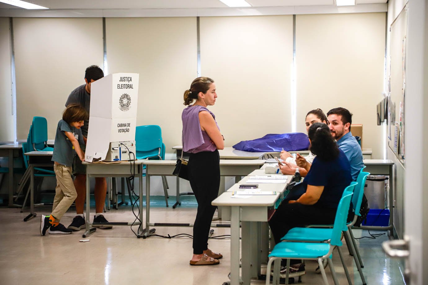 Domingo de eleição: o que abre e o que fecha no dia da votação