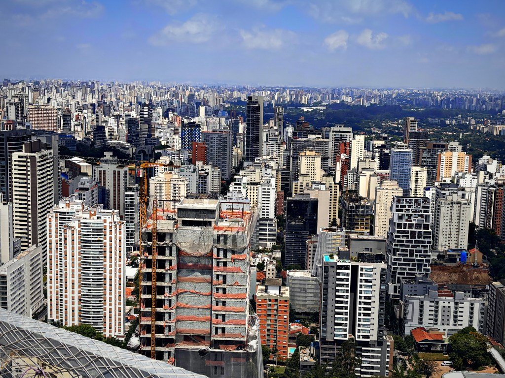 Das janelas da nova sede da Cyrela será possível acompanhar a construção do The One, que ainda está em fase de lançamento.