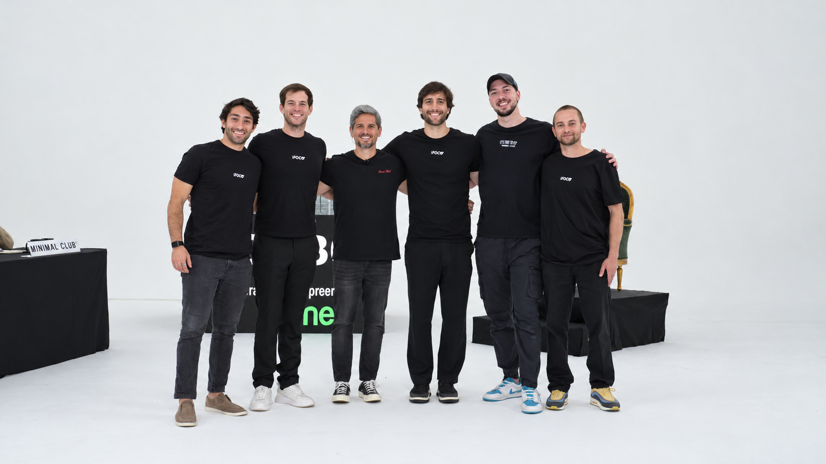 Ele criou um canal de YouTube com R$ 50 mil, atraiu Rony Meisler e agora mira R$ 100 milhões