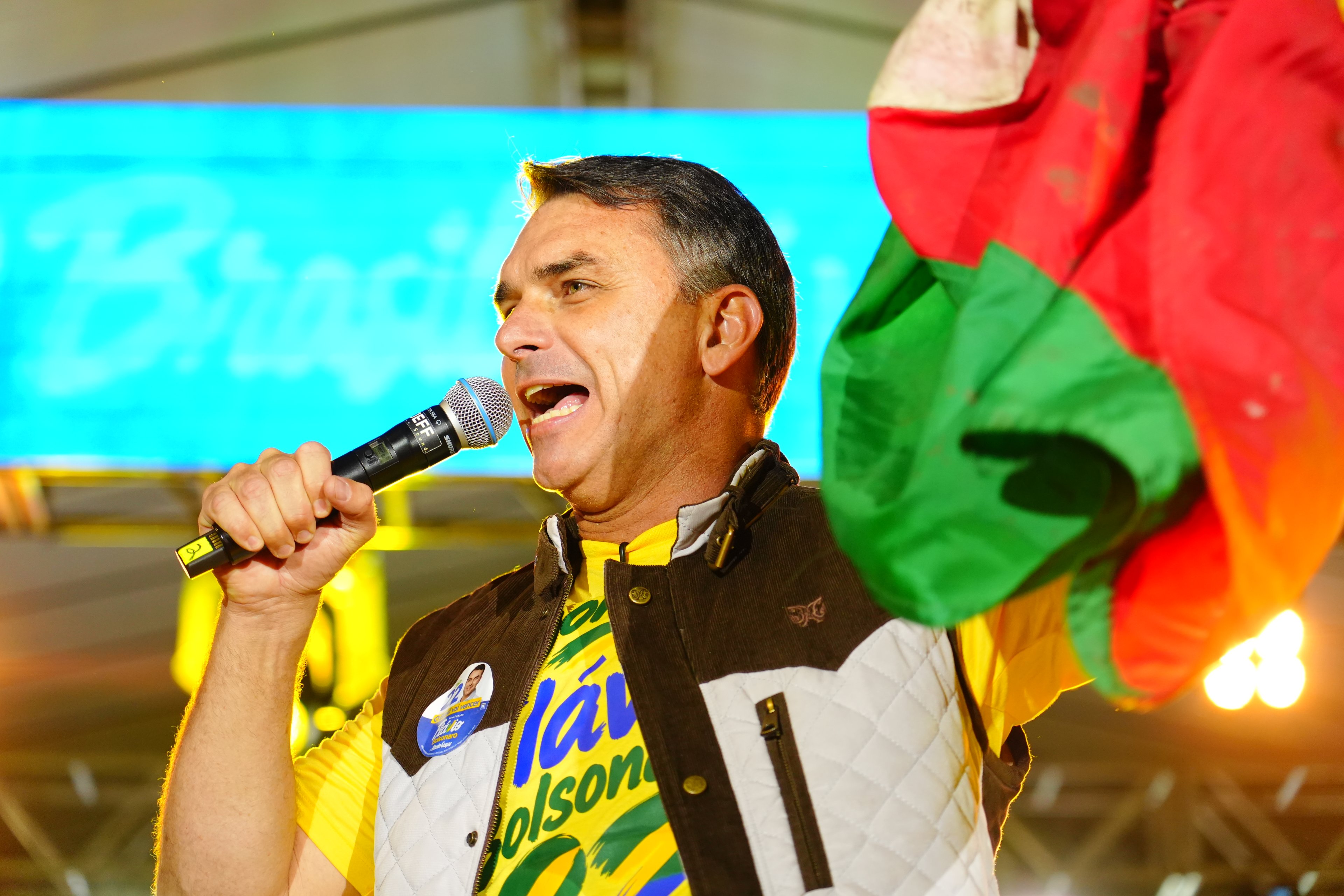 Flávio Bolsonaro aposta em Paulista cheia para reagir à mobilização da esquerda e fim da 6x1