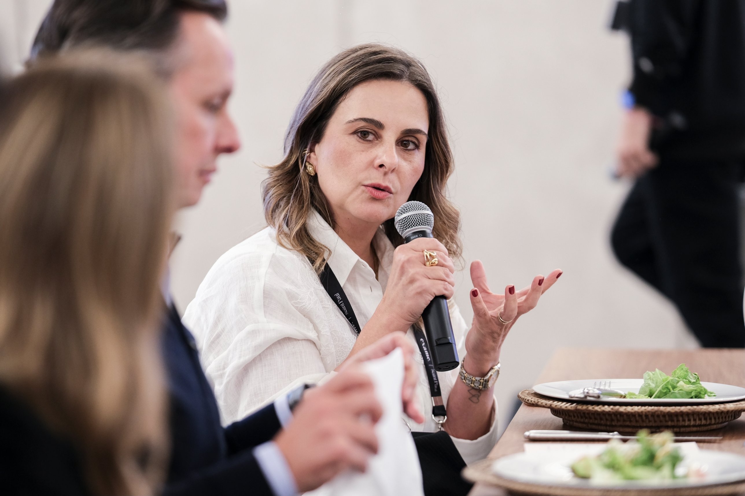 Barbara Luchese Diretora Comercial da Alelo (patrocinadora do Clube CHRO) e José Claudio Securato CEO da Exame Educação e Saint Paul Escola de Negócios