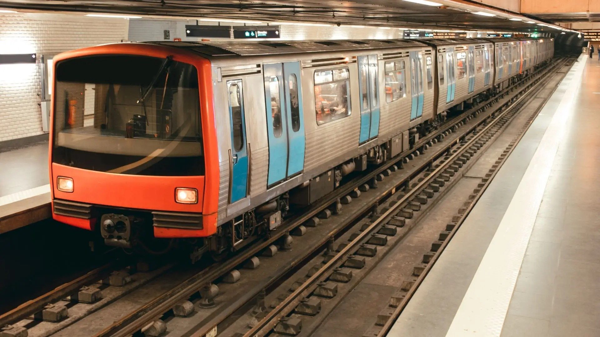 Metrô de Lisboa vira laboratório para testar fibra óptica que pode ampliar capacidade das redes