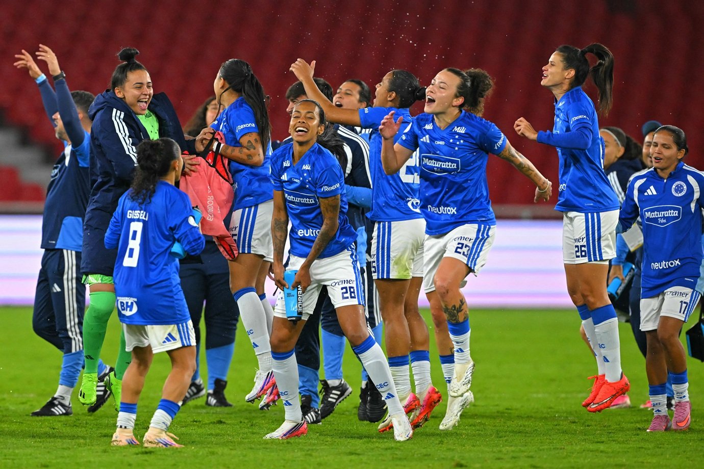 gigante e estreante disputam a final da Libertadores Feminina — Corinthians x Cruzeiro
